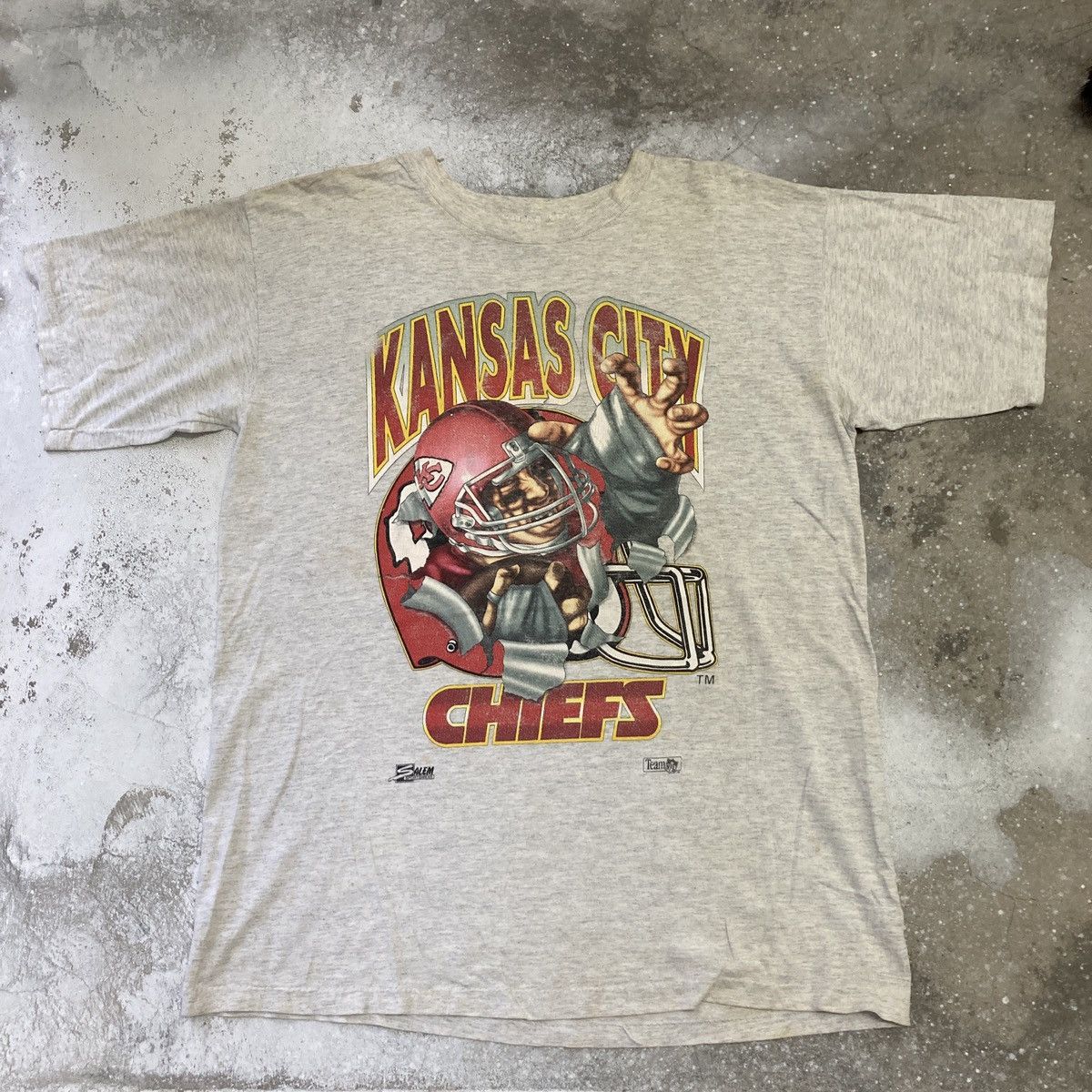 NFL × Salem Sportswear × Vintage Vintage 90s Kansas City Chiefs Football Size US L / EU 52-54 / 3 - 1 Thumbnail
