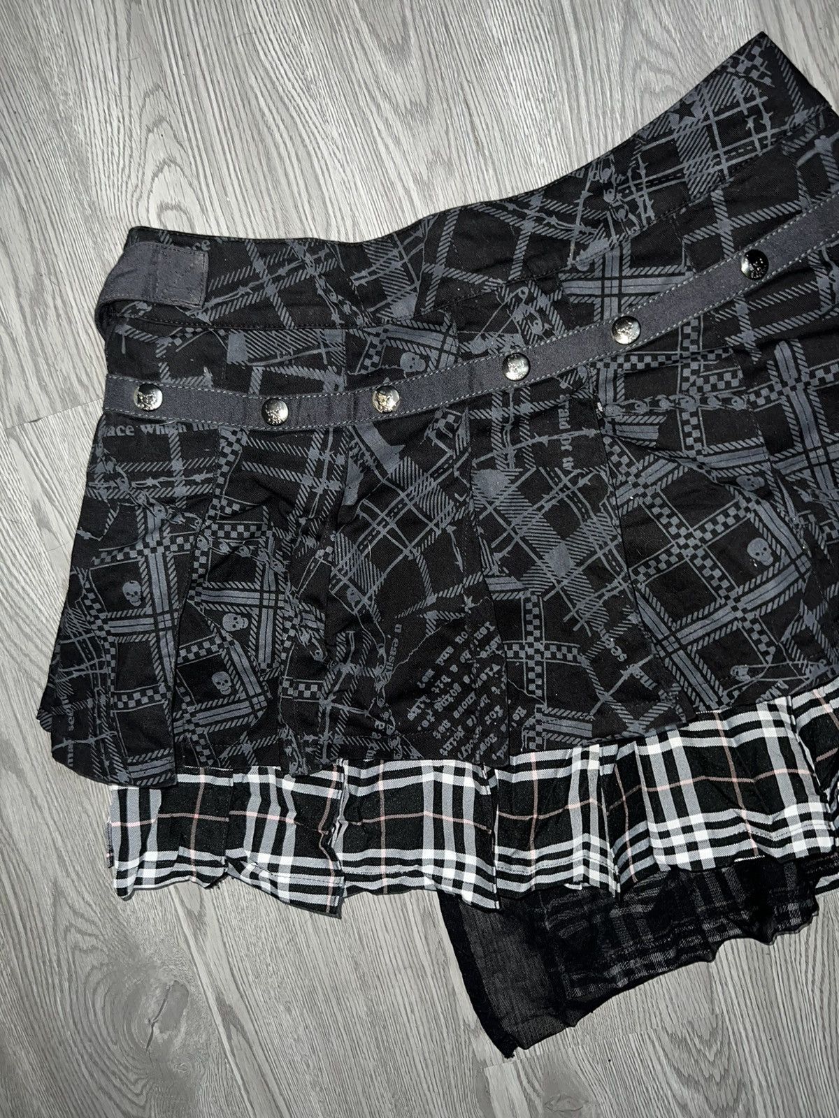 Seditionaries Rare H.ANARCHY wrapped layers skirt ☠️🩸 Size 27" / US 4 / IT 40 - 18 Thumbnail
