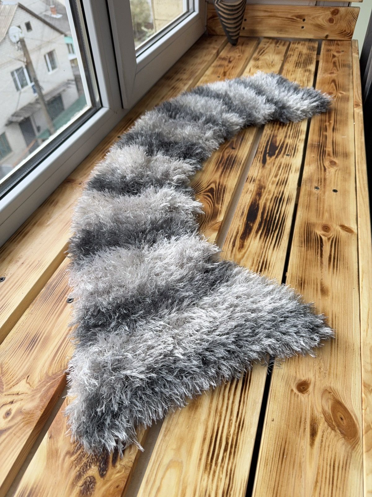 Japanese Brand 00s Archive Japanese Y2K Fuzzy Fur Shaggy Scarf Gray Kawaii Size ONE SIZE - 1 Thumbnail