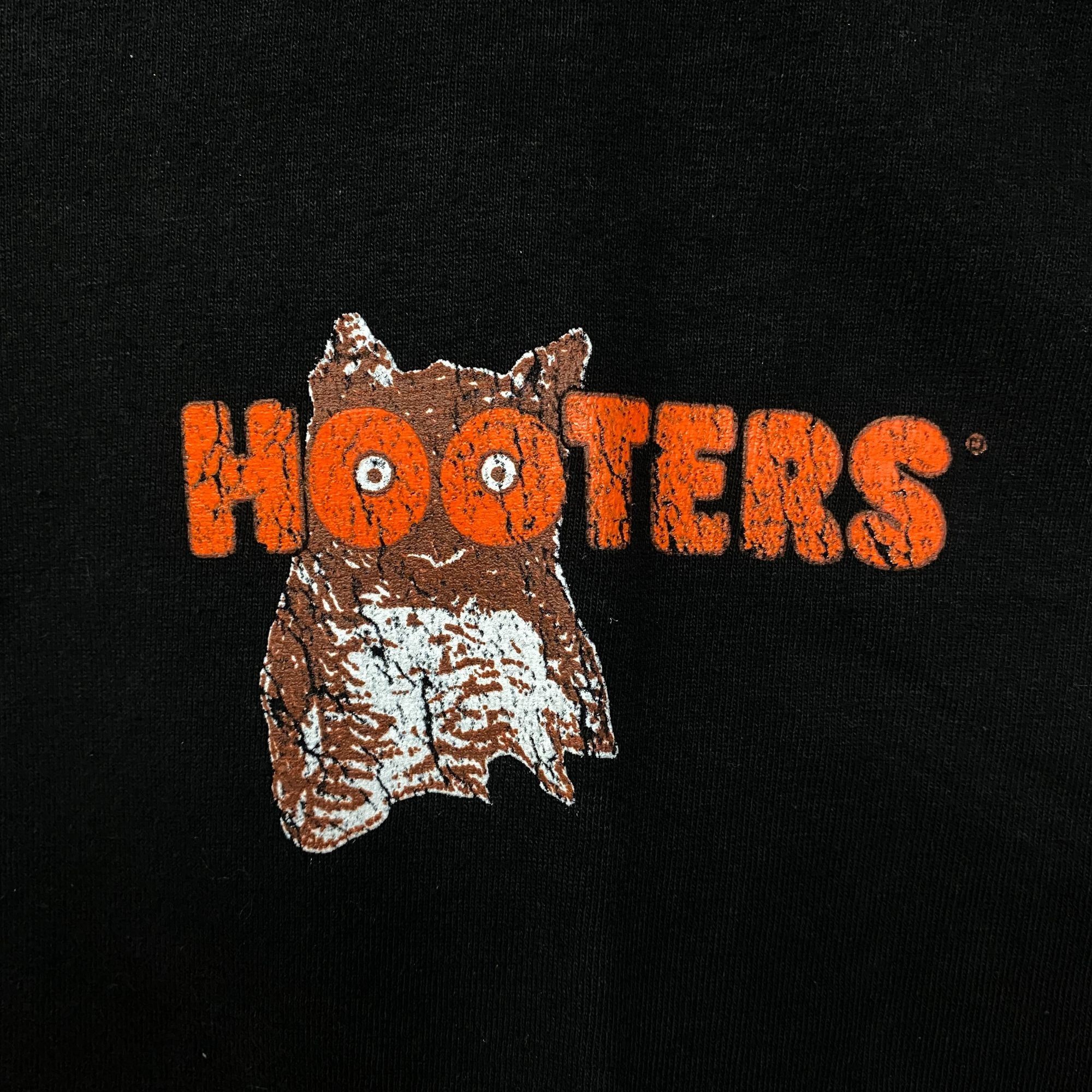 Ripple Junction Hooters Clearwater Promotional Graphic T-Shirt Medium Size US M / EU 48-50 / 2 - 3 Thumbnail