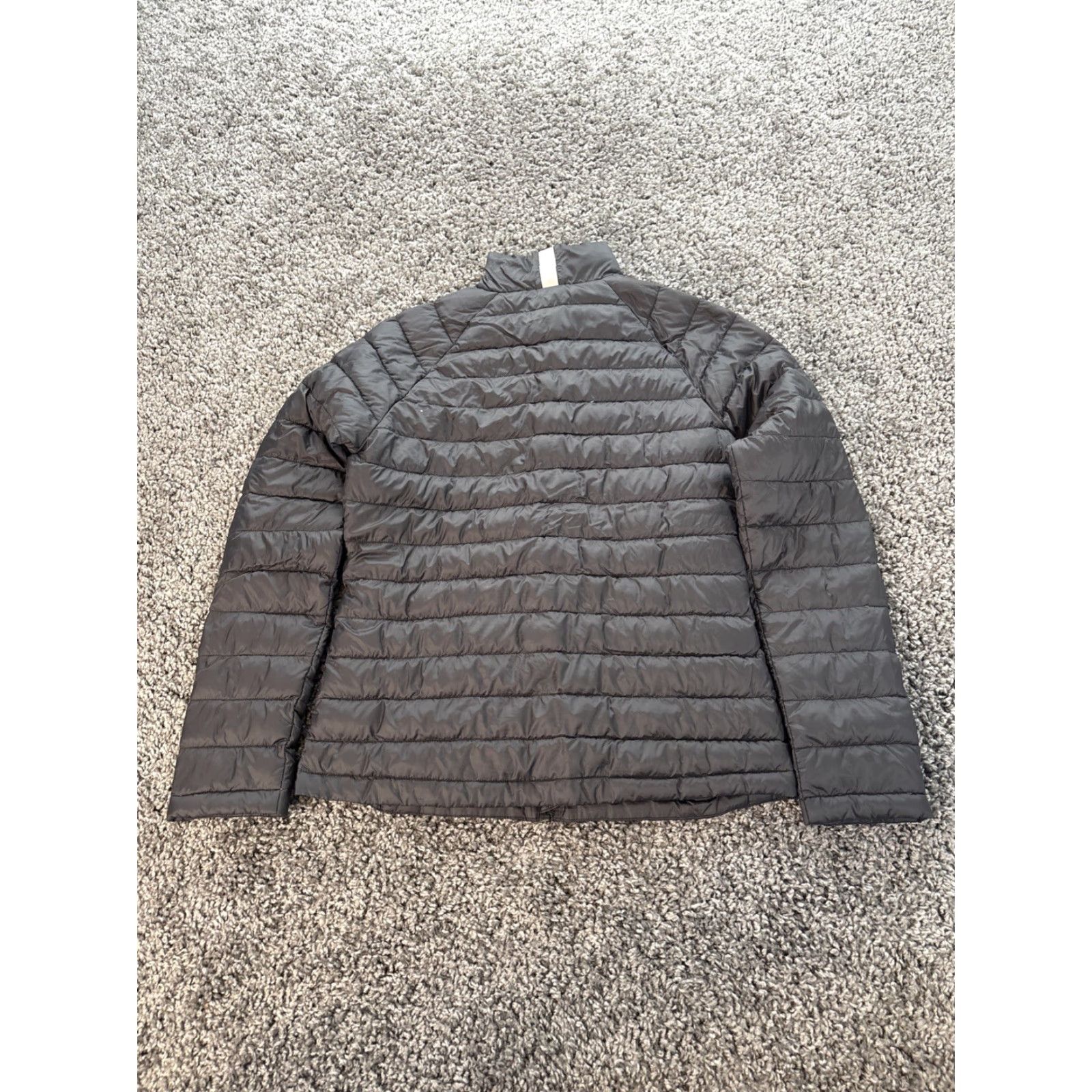 Asics ASICS Puffer Jacket Womens Small Black Reflective Down Full Zip Mid-Length Zip Outdoor Coat Women Size S / US 4 / IT 40 - 5 Thumbnail