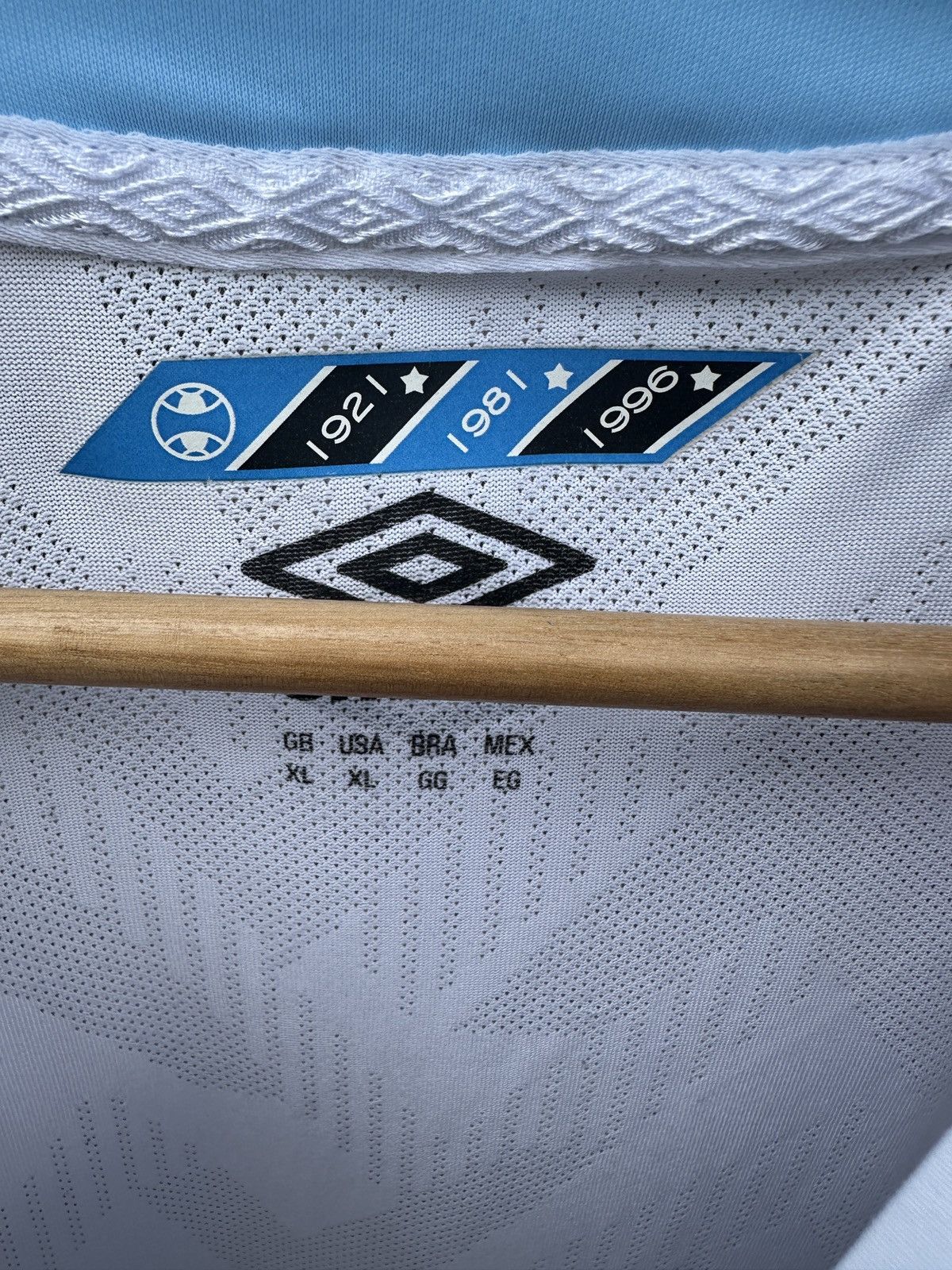 Umbro Gremio Umbro football jersey 2021 kit Size US XL / EU 56 / 4 - 3 Thumbnail