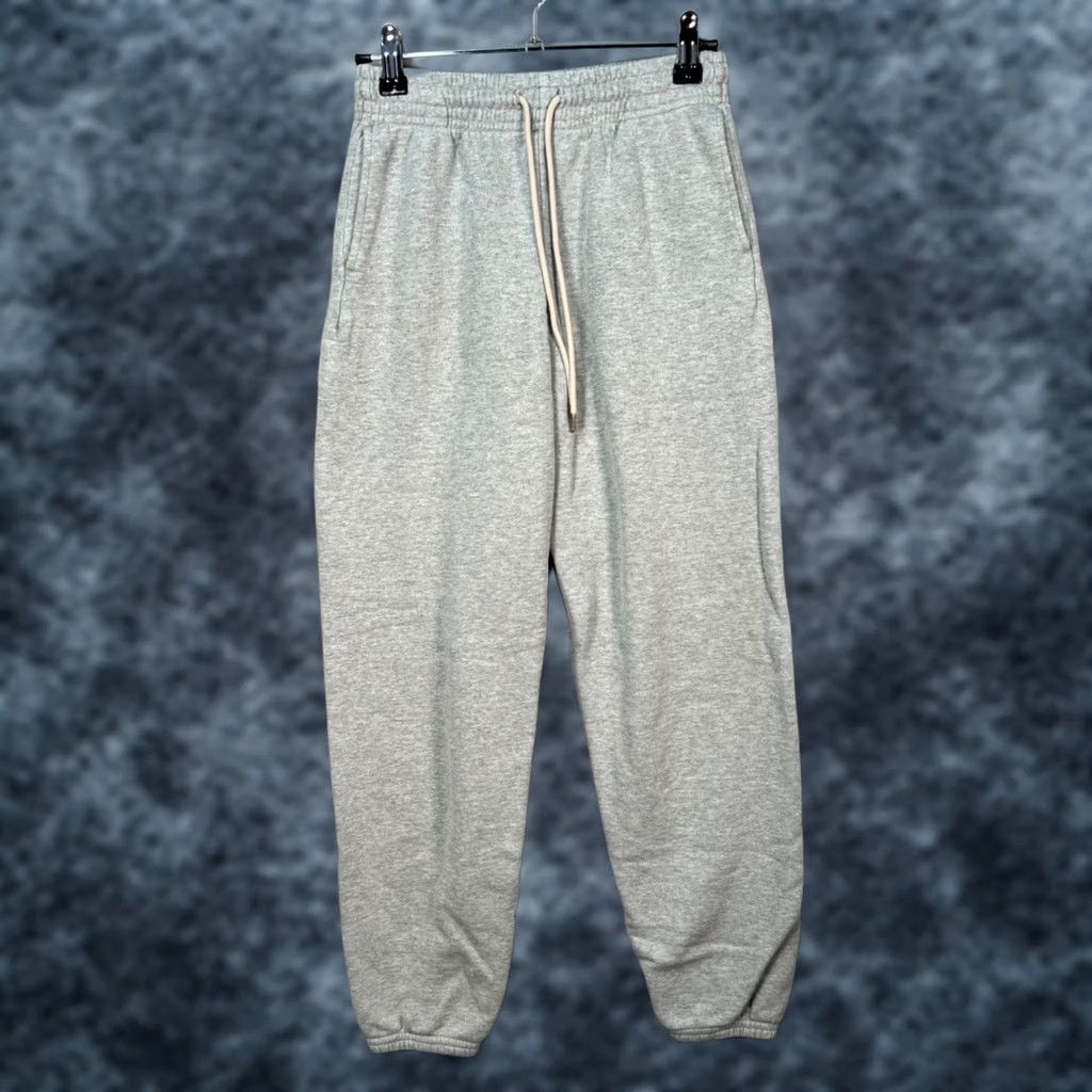 Uniqlo Uniqlo Sweatpants Womens XS Gray Cotton Jogger Elastic Waist Drawstring Cuffed Size 40" / US 18 - 1 Thumbnail