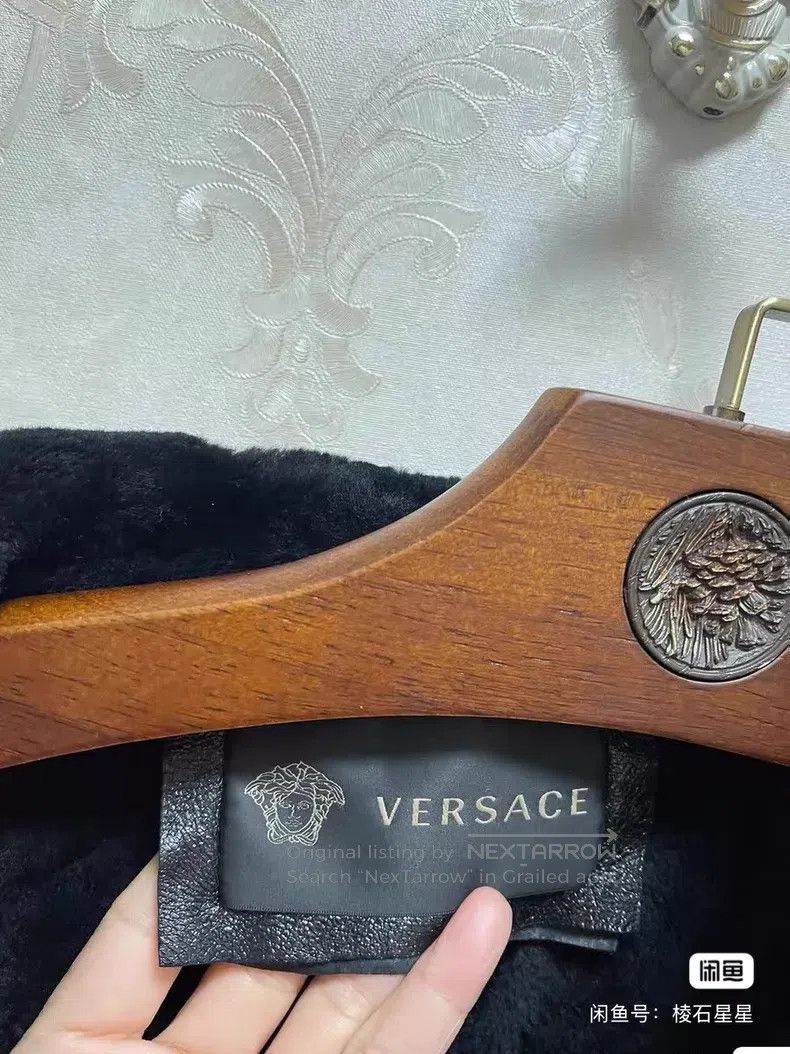 Versace Versace Fur coat coat with one fur Size XS / US 0-2 / IT 36-38 - 2 Thumbnail