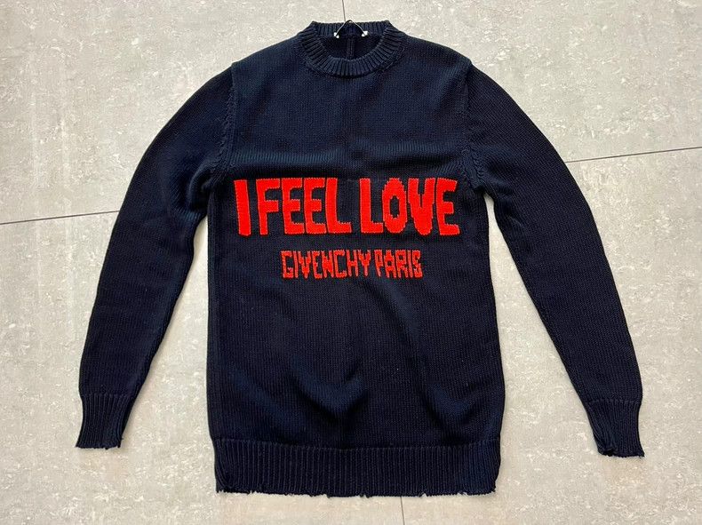Givenchy Givenchy Women's Destroyed Knit Crewneck XS Size XS / US 0-2 / IT 36-38 - 1 Thumbnail