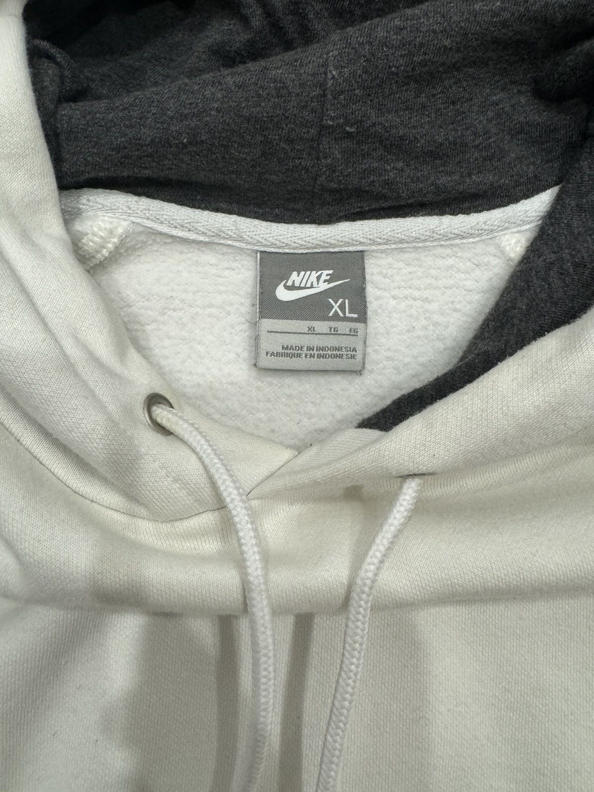 Nike × Vintage Nike Y2K Hoodie W Embroidery White Size US XL / EU 56 / 4 - 3 Thumbnail