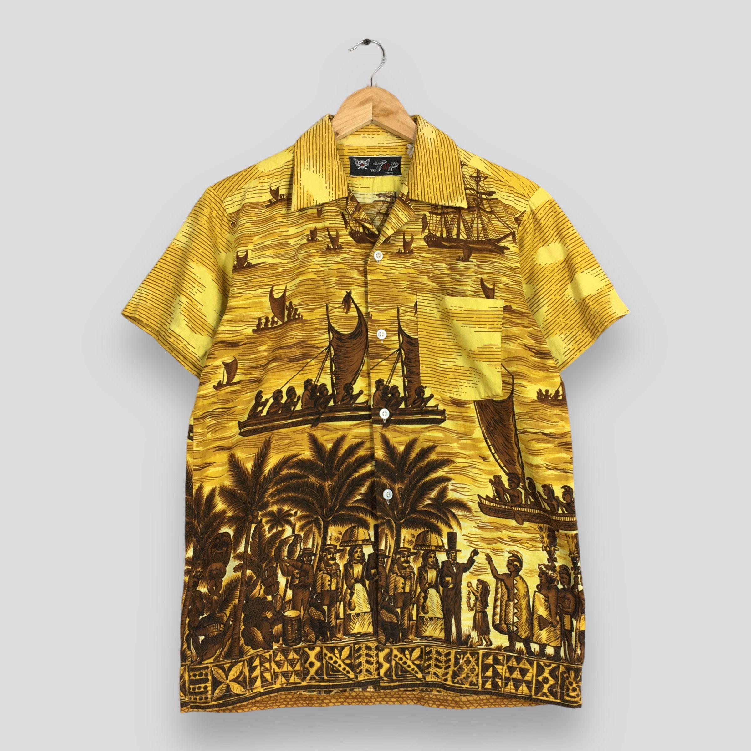 Other Hawaiian Coconut Tree Ocean View Yellow Button Up Medium Size US M / EU 48-50 / 2 - 1 Thumbnail