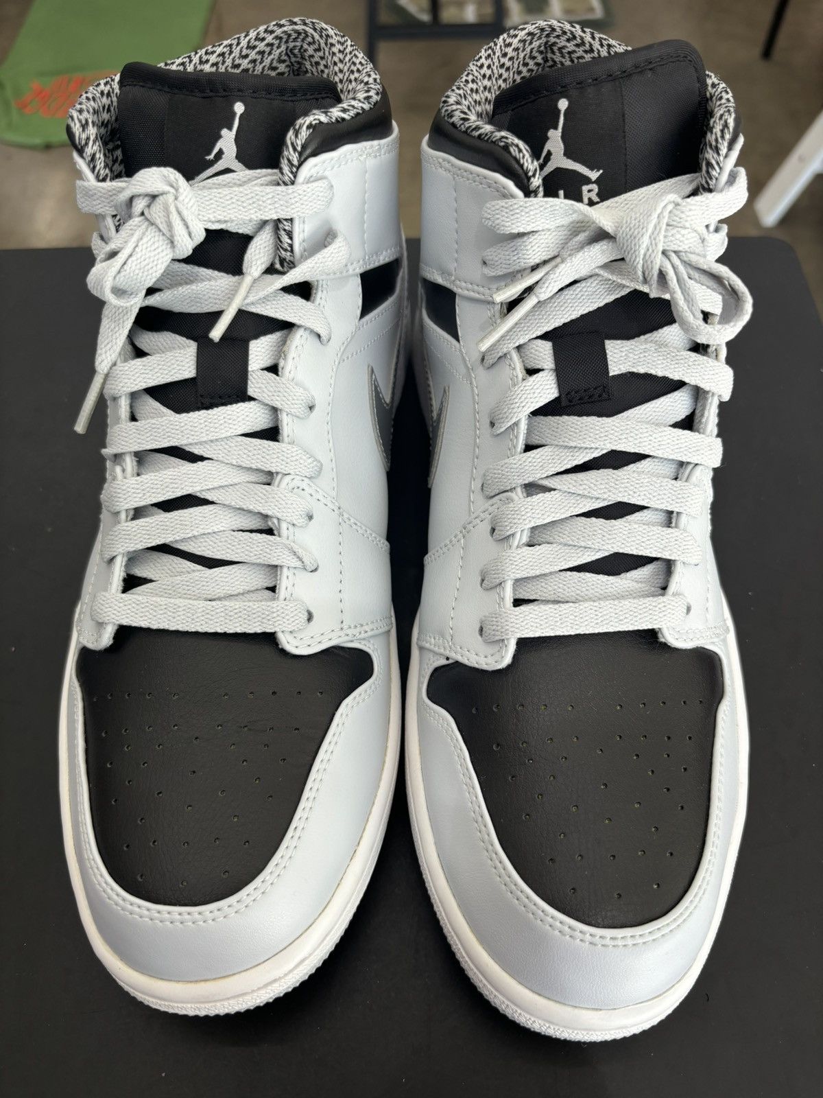 Jordan Brand × Nike Air Jordan Mid Pure Platinum Metallic Silver Sz. 10.5 Size US 10.5 / EU 43-44 - 2 Thumbnail