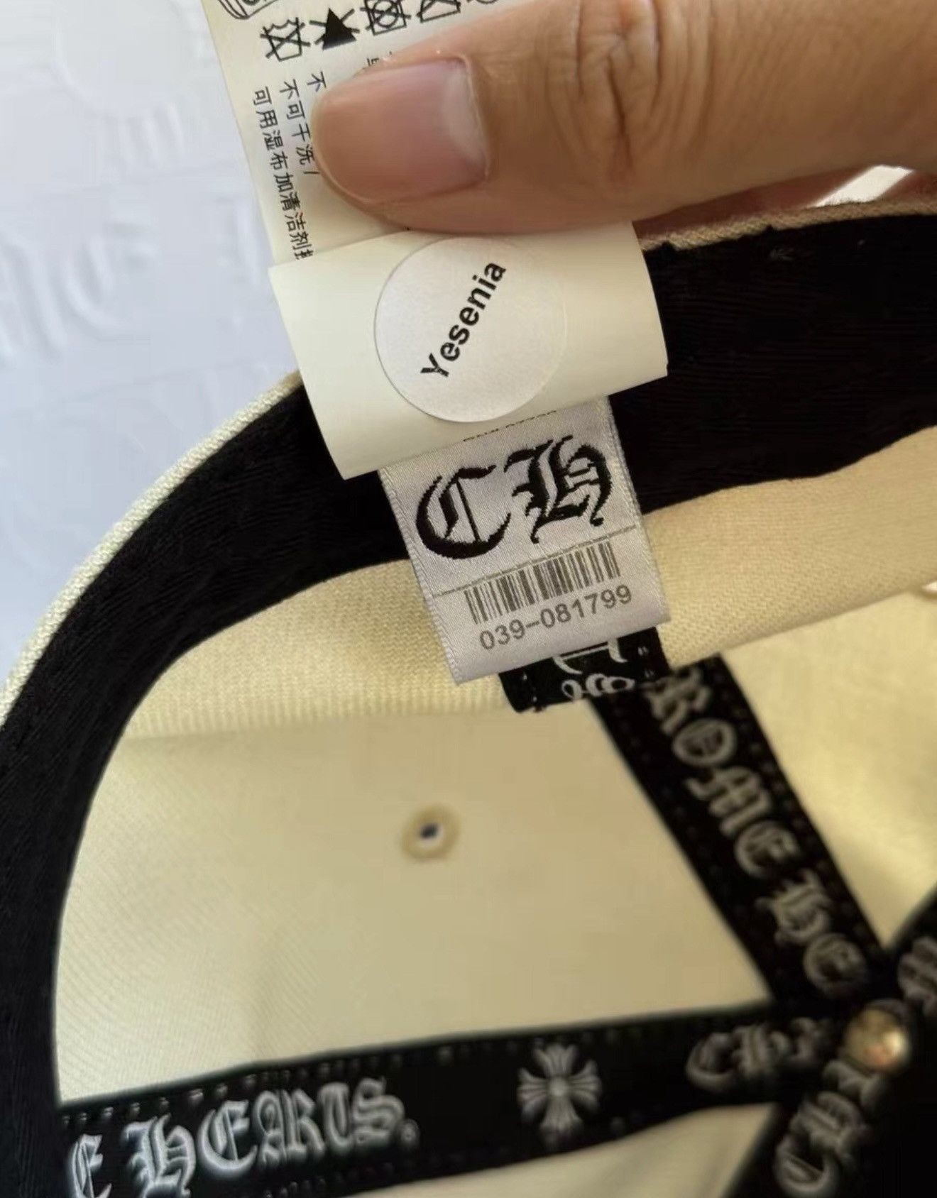 Chrome Hearts Chrome Hearts Two-Tone Red & White Baseball Cap Size ONE SIZE - 7 Thumbnail