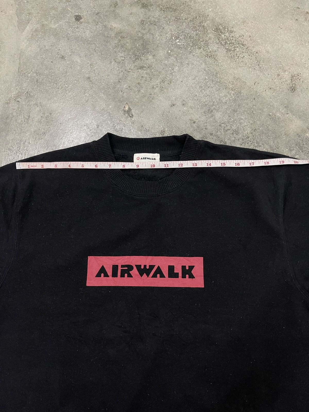Airwalk Vintage Airwalk Spellout Crewneck Pullover Size US XL / EU 56 / 4 - 9 Thumbnail