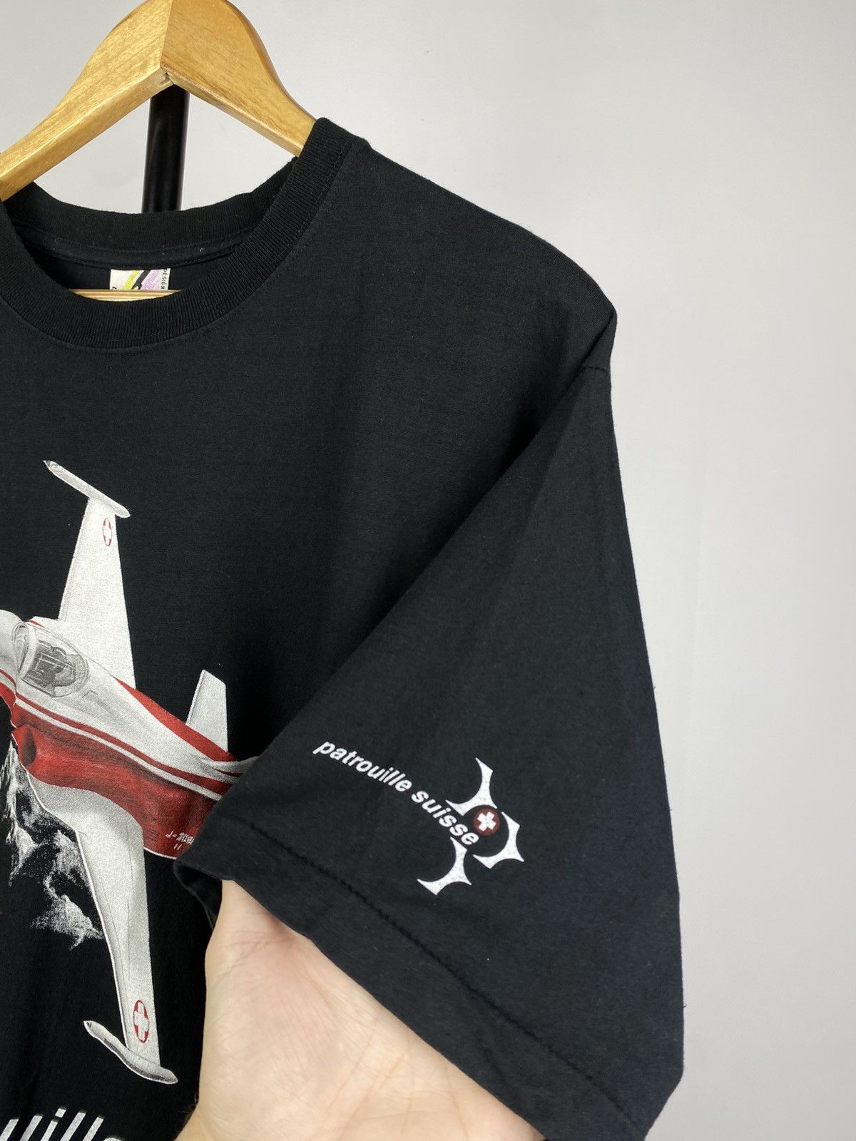 Vintage Vintage 90s Patrouille Suisse rare Pilot Army T Shirt Size US L / EU 52-54 / 3 - 6 Thumbnail