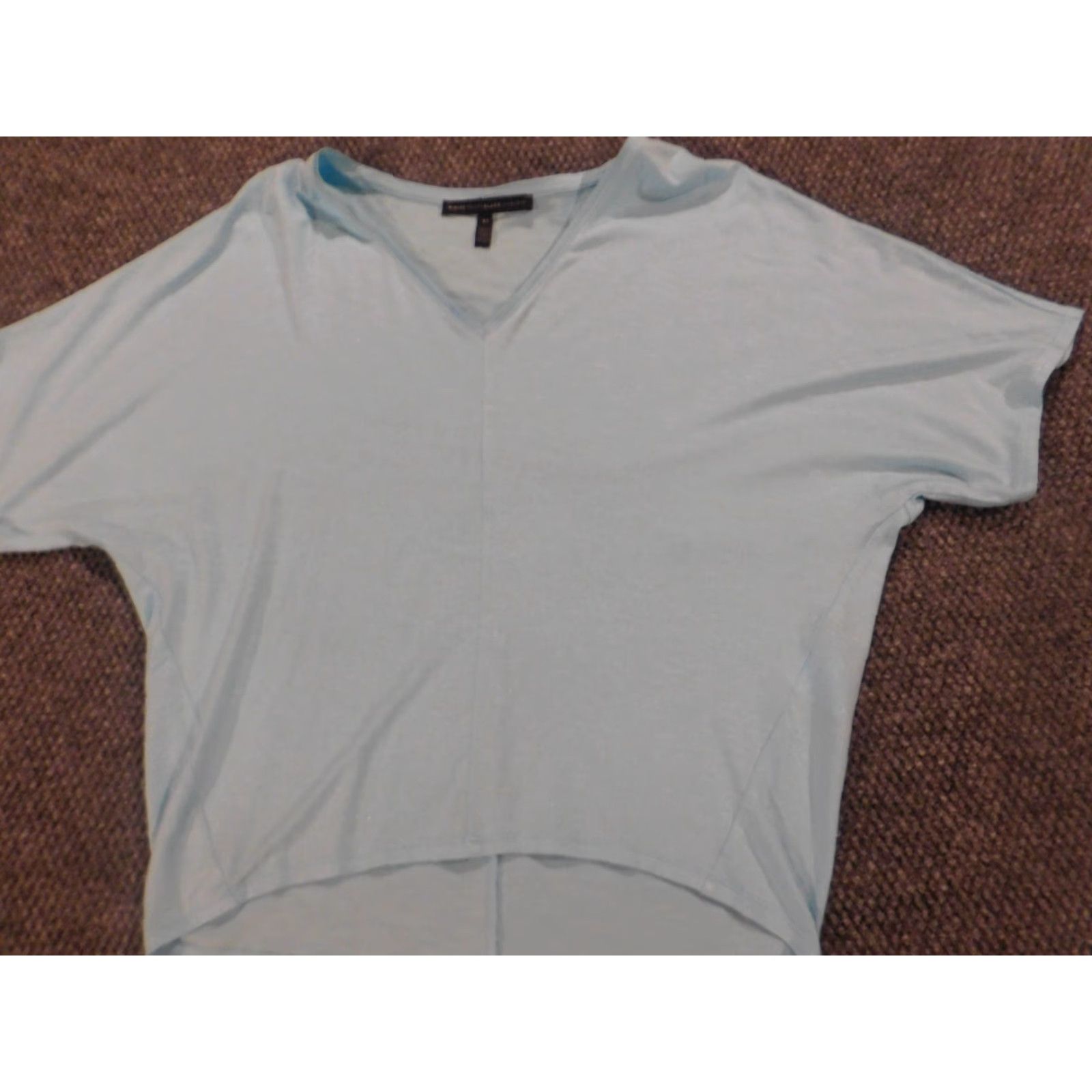 White House Black Market White House Black Market Blouse Womens XS blue V-Neck Pullover Short Sleeve Stretch Rayon Casual Regular Buttonless N/A Size XS / US 0-2 / IT 36-38 - 4 Thumbnail
