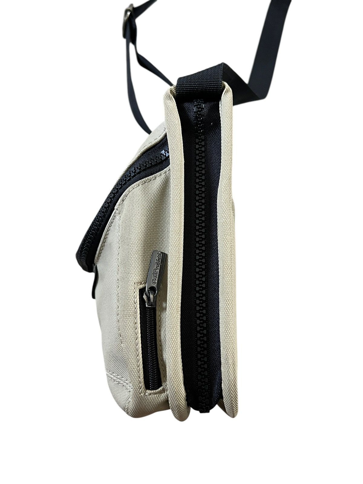 Hysteric Glamour 1990 Hysteric Glamour Vinyl Junkie CD/ Walkman Sling Bag Size ONE SIZE - 7 Thumbnail