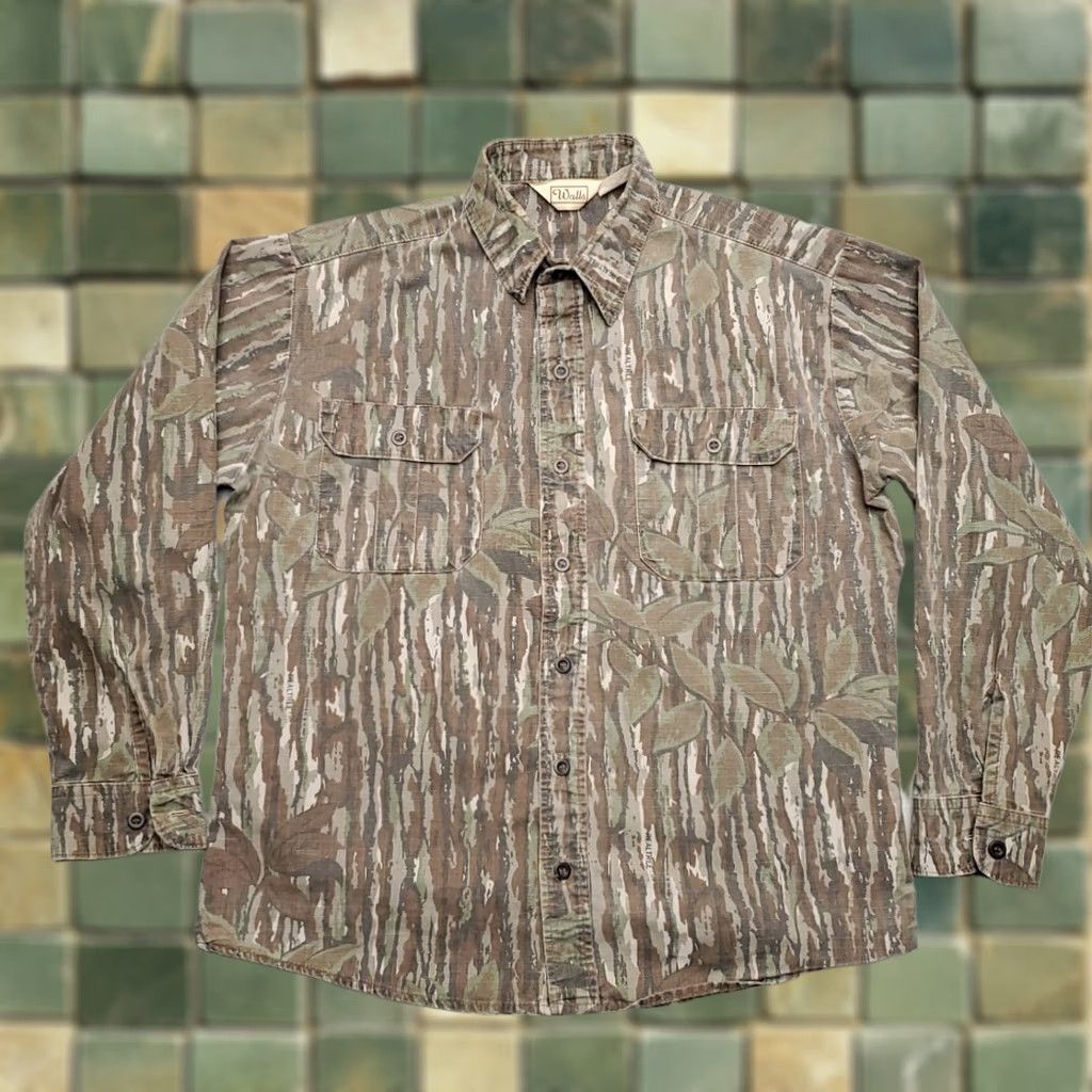 Walls VINTAGE Walls Camo Shirt Men M Green Camo Realtree Camoflage Hunting Made in USA Shirt Regular M Green Camouflage 90s Outdoors Mens Size US M / EU 48-50 / 2 - 1 Thumbnail