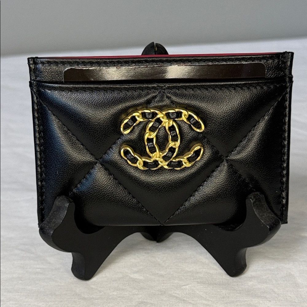 Chanel Chanel 19 Black Lambskin Quilted Chain CC Card Holder NIB L Size ONE SIZE - 2 Thumbnail