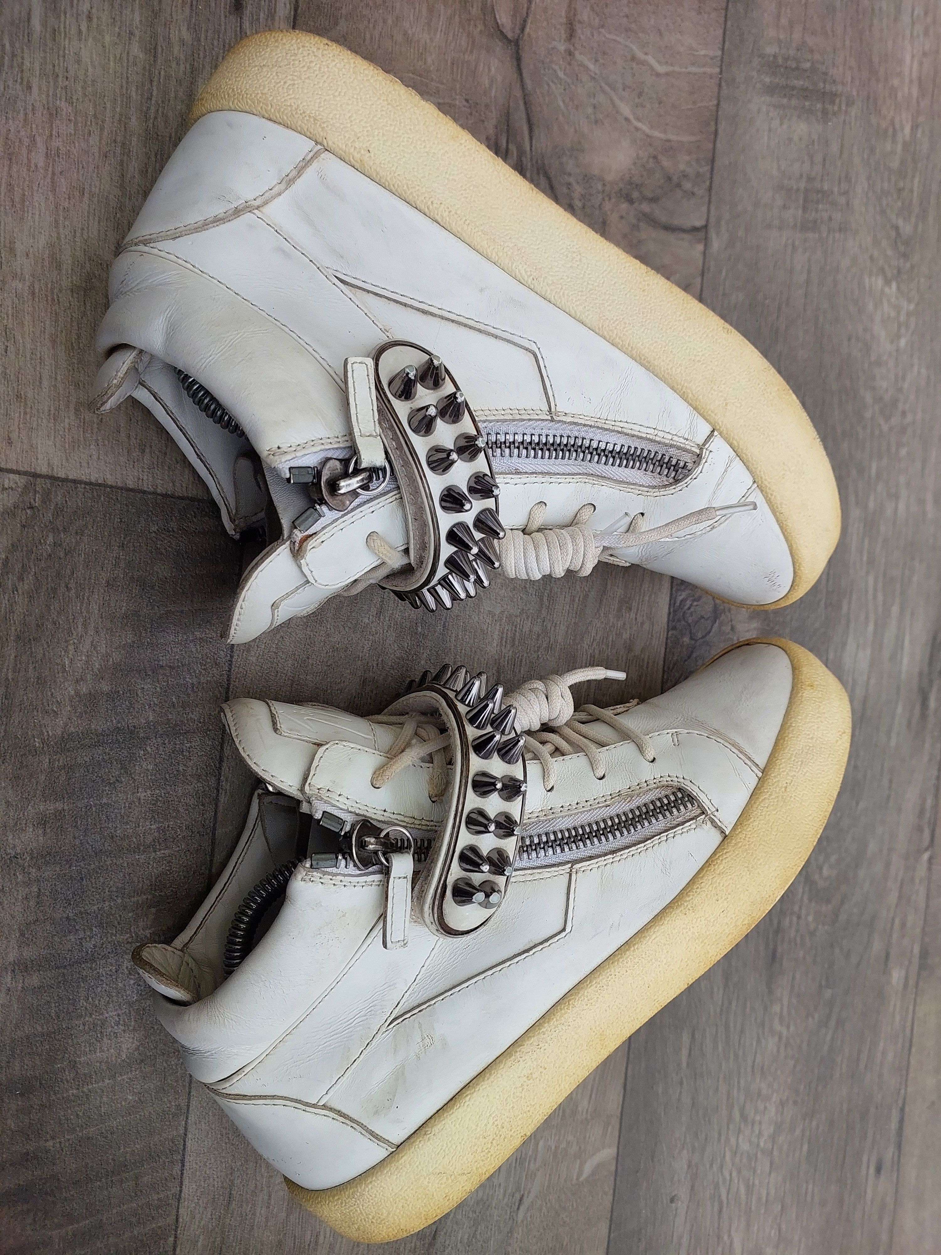Giuseppe Zanotti Giuseppe Zanotti White All Strap Studded High Top Size US 7 / EU 40 - 6 Thumbnail