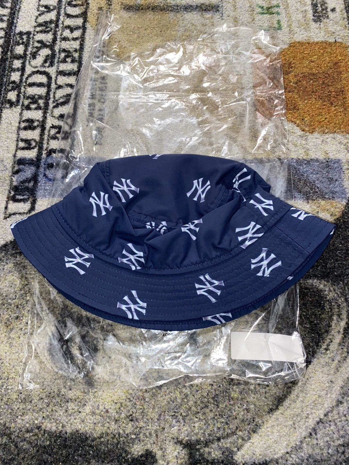 Aime Leon Dore × New Era × New York Yankees Aime Leon Dore New Era New York Yankees Bucket Hat L/XL Size ONE SIZE - 3 Thumbnail