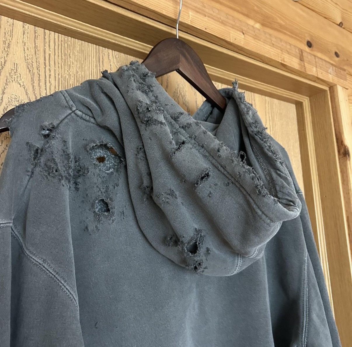 Vintage Sun-faded and Destroyed Hoodie Size US L / EU 52-54 / 3 - 9 Thumbnail