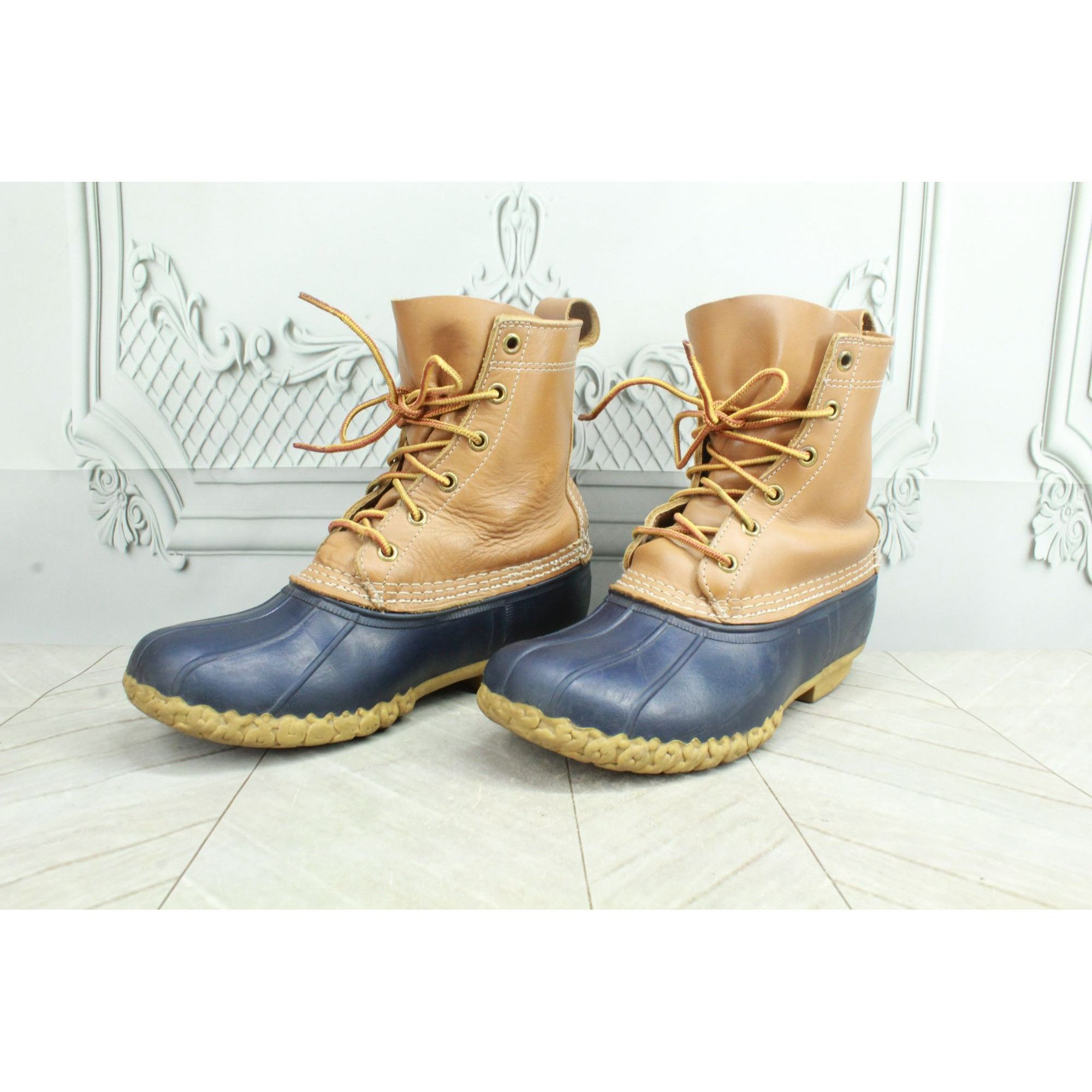 Leather LL Bean Women's Leather Unlined Ankle Duck Boots Size US 7 / IT 37 - 2 Thumbnail