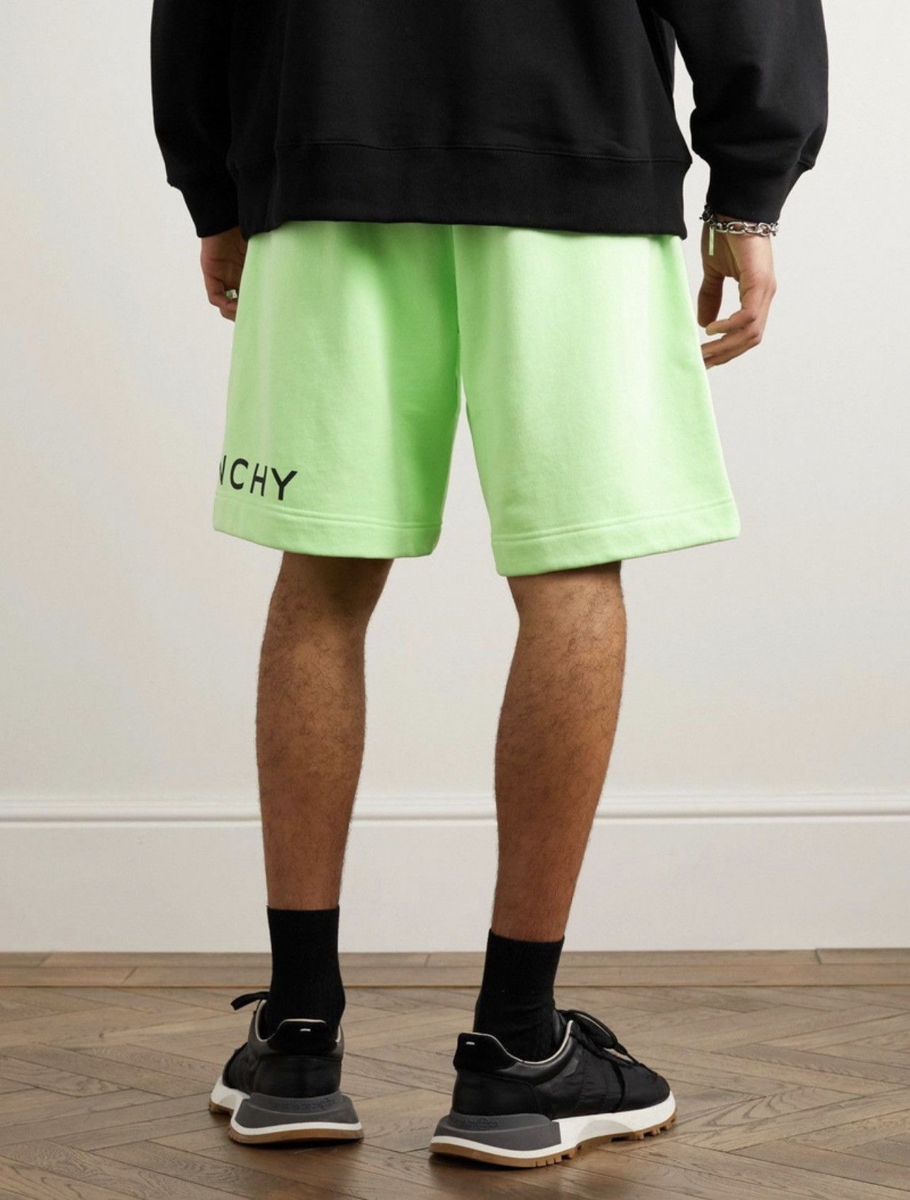 Givenchy Givenchy Wide-Leg Logo-Print Cotton-Jersey Shorts size M Size US 40 / EU 56 - 2 Thumbnail