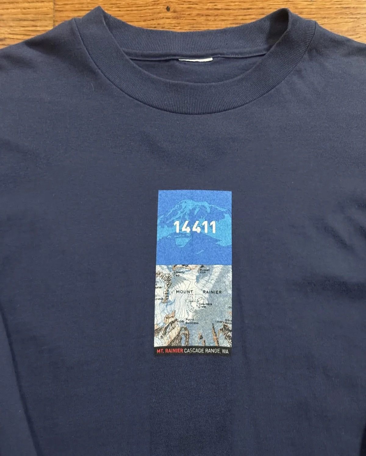 The North Face Vintage The North Face Mt. Rainier L/S Shirt (Size S) Size US S / EU 44-46 / 1 - 2 Thumbnail