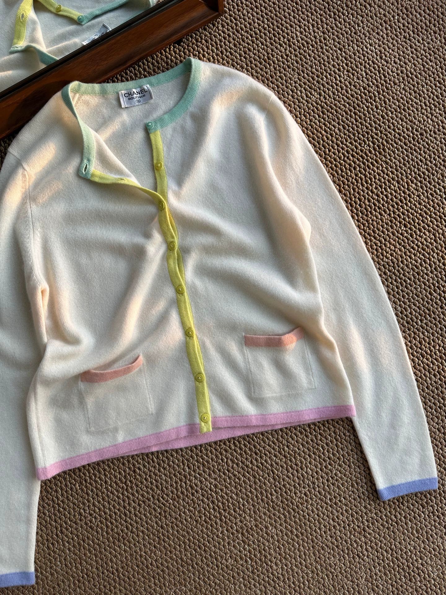 Chanel Chanel macaron cashmere knit cardigan women's colorful Size M / US 6-8 / IT 42-44 - 1 Thumbnail