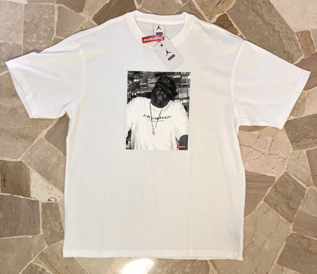 Jordan Brand × Rap Tees × Supreme XXL Supreme Jordan Biggie Notorious BIG tee Tshirt white Size US XXL / EU 58 / 5 - 8 Thumbnail