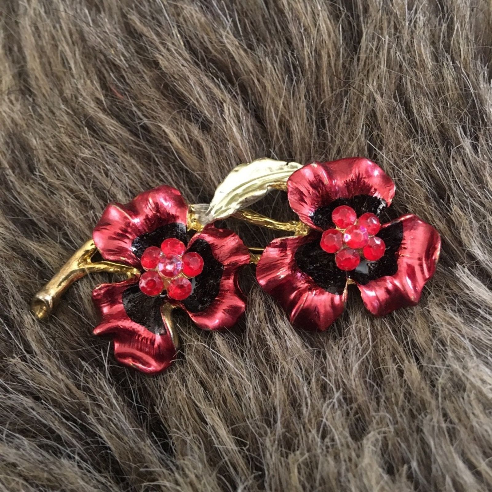 Vintage Vintage rhinestone gold setting floral brooch Size ONE SIZE - 1 Thumbnail