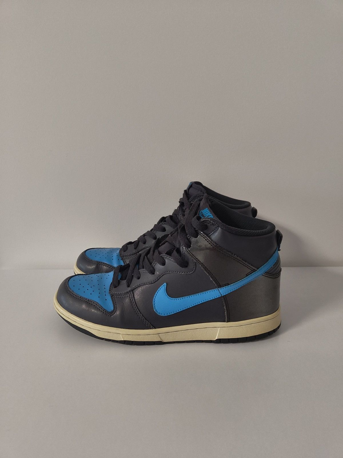Nike 2010 Nike WMNS Dunk High Anthracite/Orient Blue-White Size US 10.5 / IT 40.5 - 1 Thumbnail