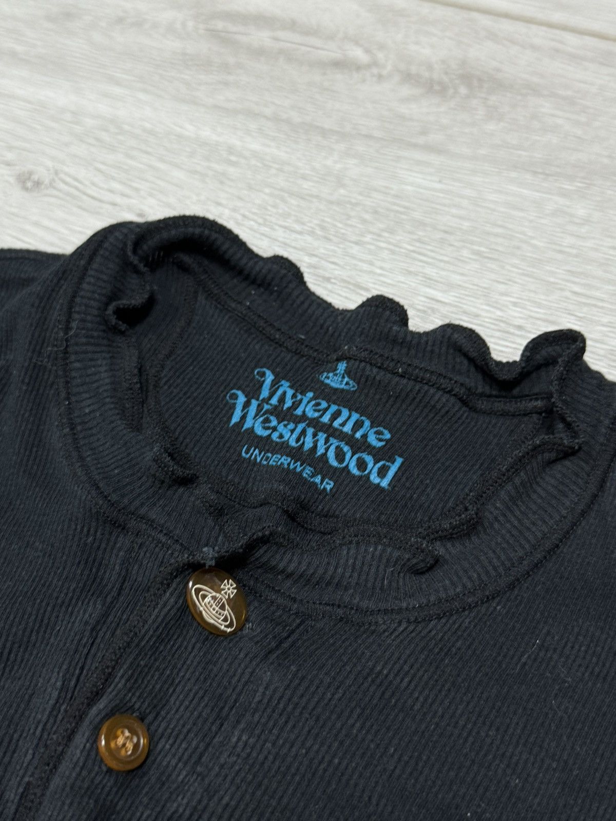 Vivienne Westwood Vivienne Westwood Japan archive orb buttons shirt vintage Size US S / EU 44-46 / 1 - 6 Thumbnail