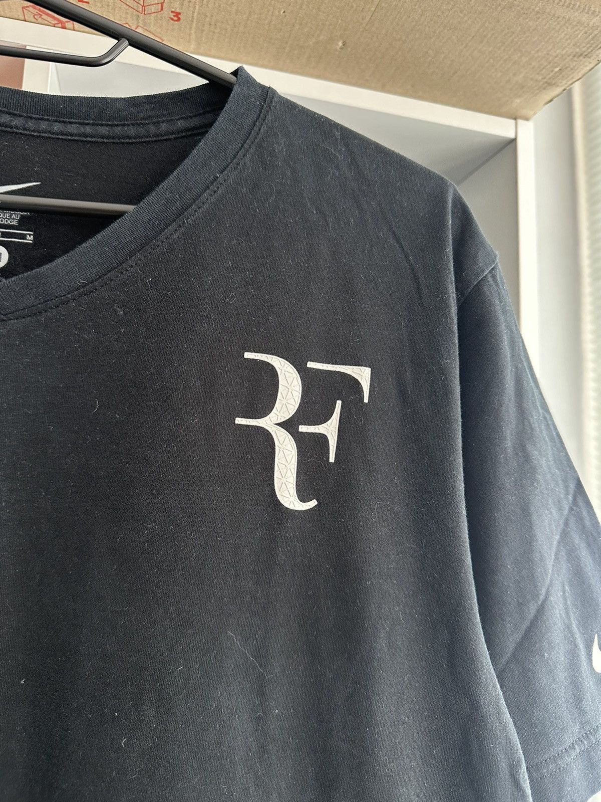 Nike 🔥VINTAGE NIKE ROGER FEDER V NECK T SHIRT🔥 Size US M / EU 48-50 / 2 - 2 Thumbnail