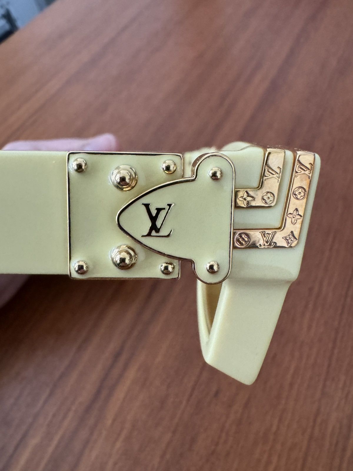 Louis Vuitton Louis Vuitton Millionaire Sunglasses Size ONE SIZE - 4 Thumbnail