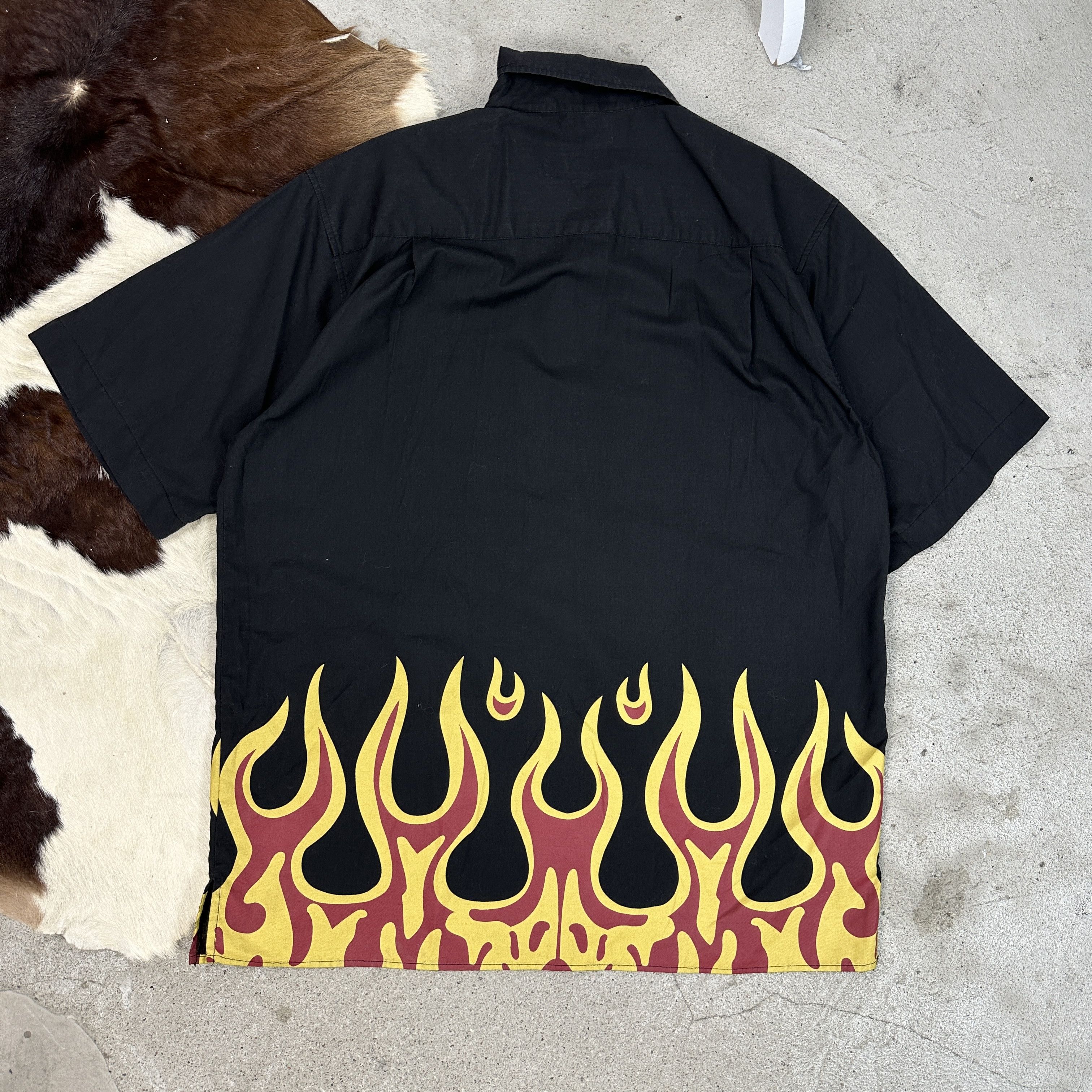 Vintage Vintage Skater Hip Hop Fire Summer Shirt Y2K Size US L / EU 52-54 / 3 - 4 Thumbnail