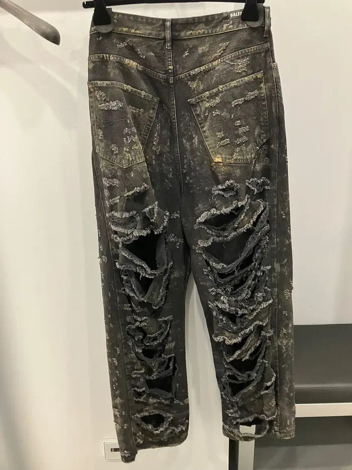 Balenciaga o1w1db10126 Super Destroyed Baggy Pants in Black Size US 36 / EU 52 - 3 Thumbnail