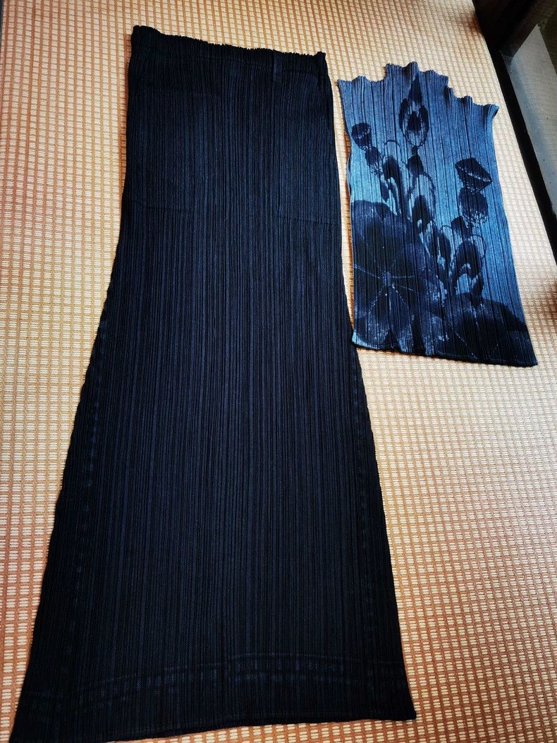 Issey Miyake Issey Miyake Dark blue denim fishtail dress Size 25" / US 0 / IT 36 - 1 Thumbnail