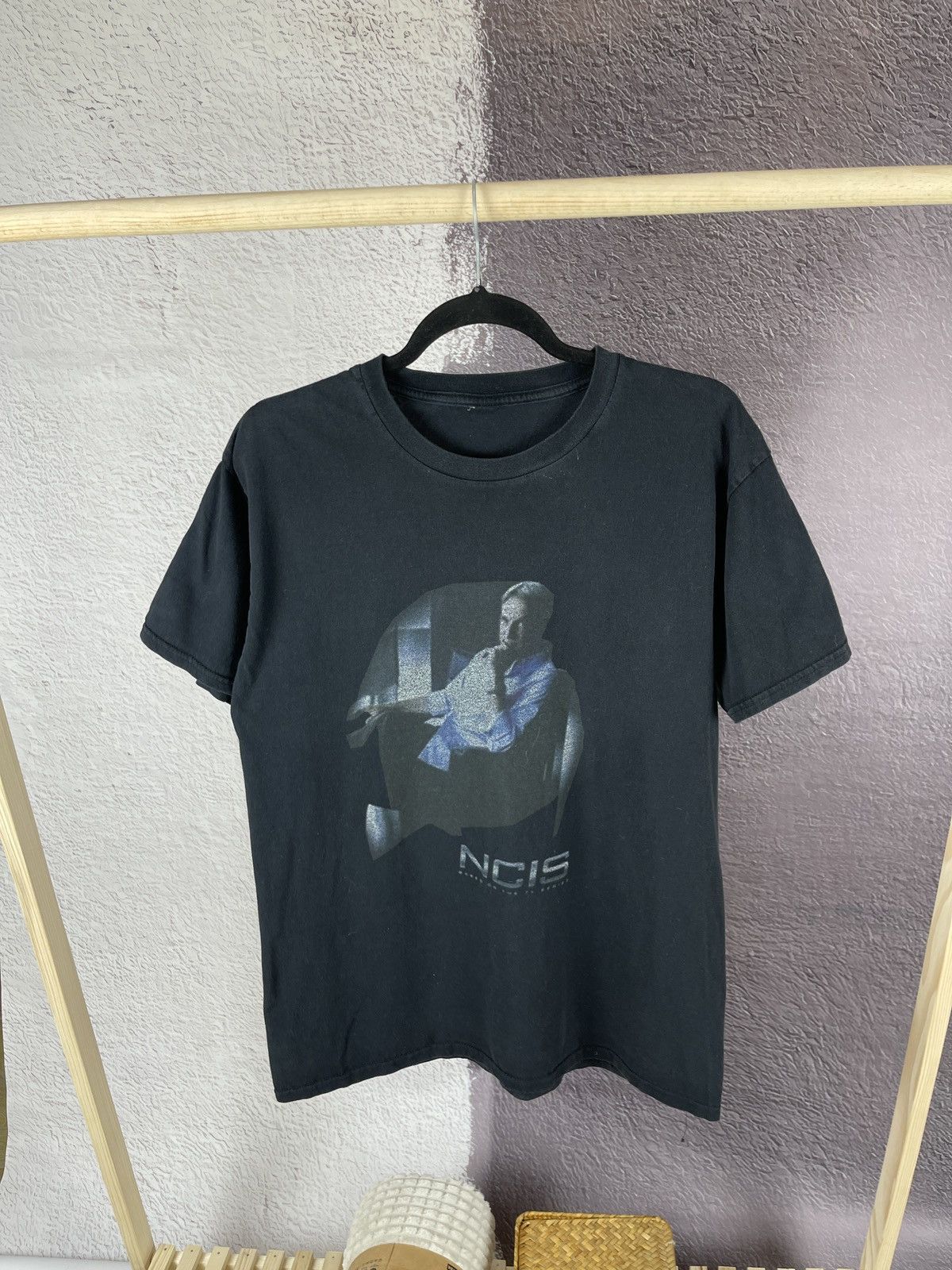 Vintage CBS studios NCIS based on the TV series vintage tee shirt Size US M / EU 48-50 / 2 - 1 Thumbnail
