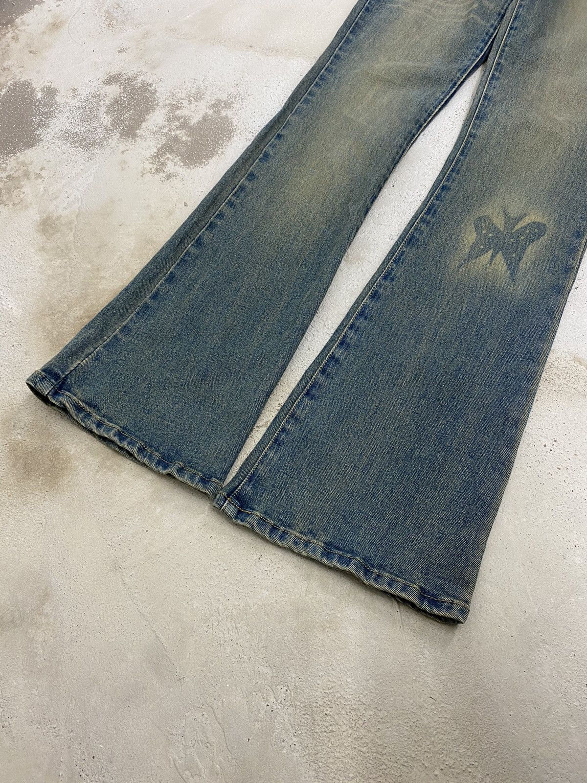 Hysteric Glamour × Japanese Brand × Le Grande Bleu (L.G.B.) Unisex Flare Arezzo Blanconi Seamark Mud Wash Art Butterfly Size US 30 / EU 46 - 4 Thumbnail