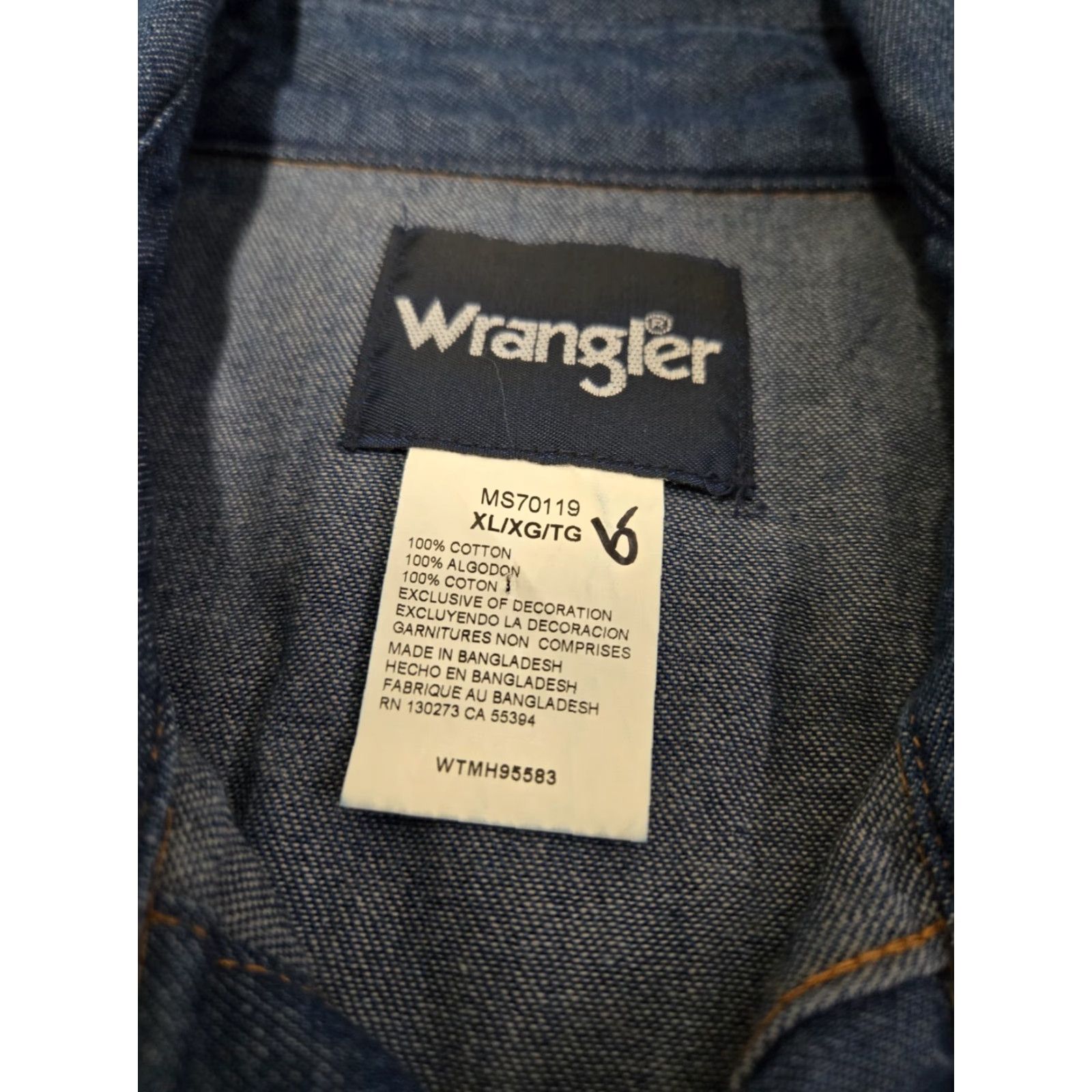 Wrangler VINTAGE Wrangler Pearl Snap Western Denim Shirt Mens XL Blue Cowboy Rodeo Size US XL / EU 56 / 4 - 5 Thumbnail