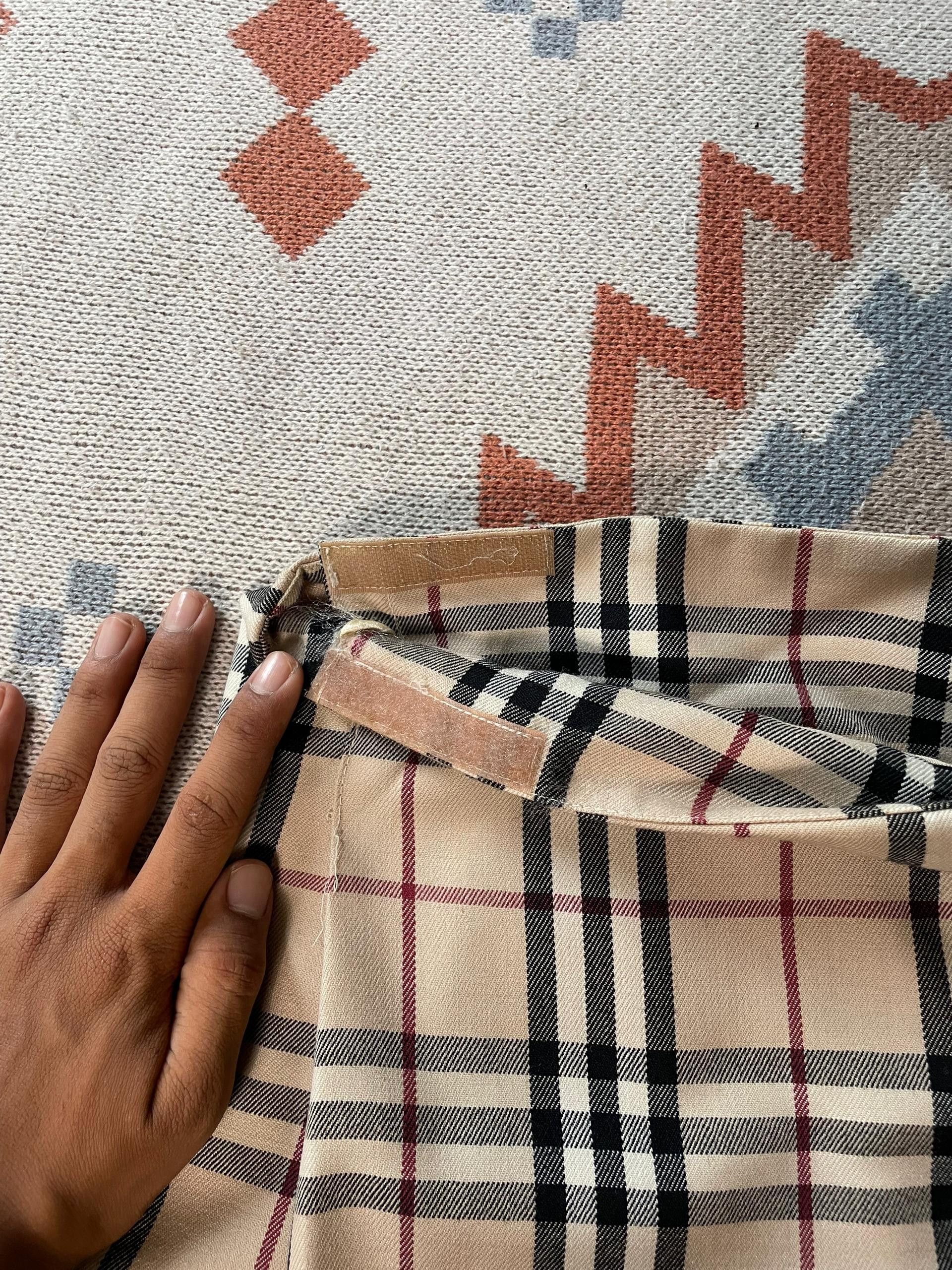 Burberry × Designer Burberry Nova Check Mini Skirt Size 30" / US 8 / IT 44 - 4 Thumbnail