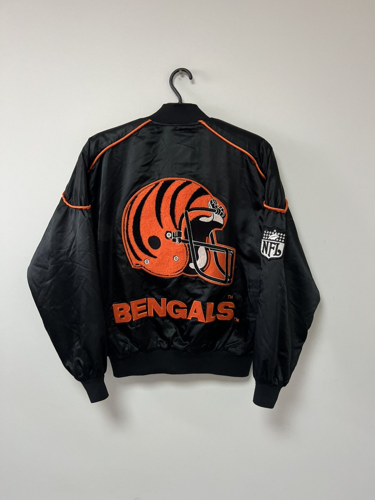 Vintage Vintage 90s Cincinnati Bengals Bomber Jacket Nfl Campri S/M Size US M / EU 48-50 / 2 - 3 Thumbnail