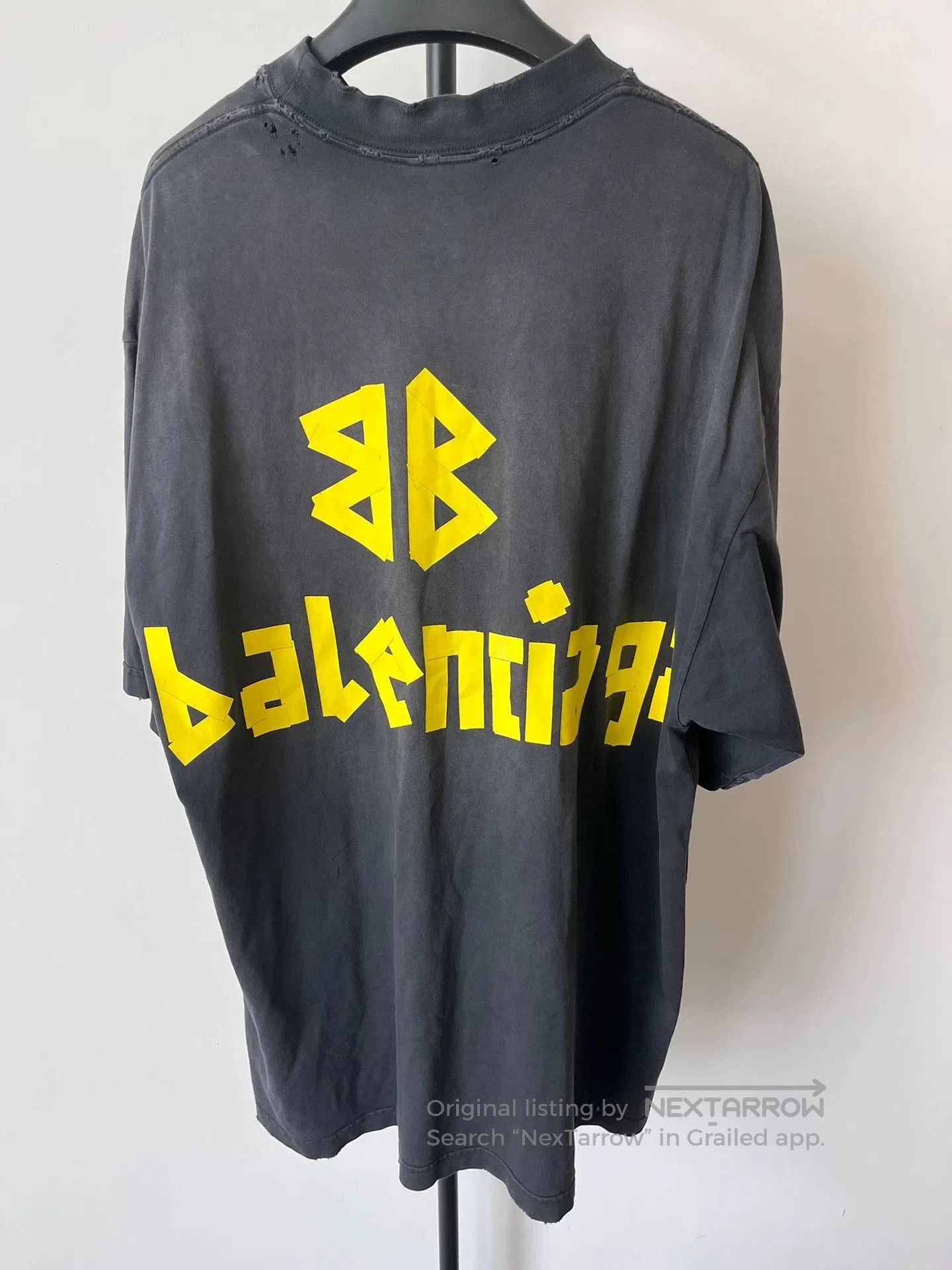 Balenciaga Balenciaga Tape Logo Oversized Short Sleeve Tee. Size US M / EU 48-50 / 2 - 2 Thumbnail
