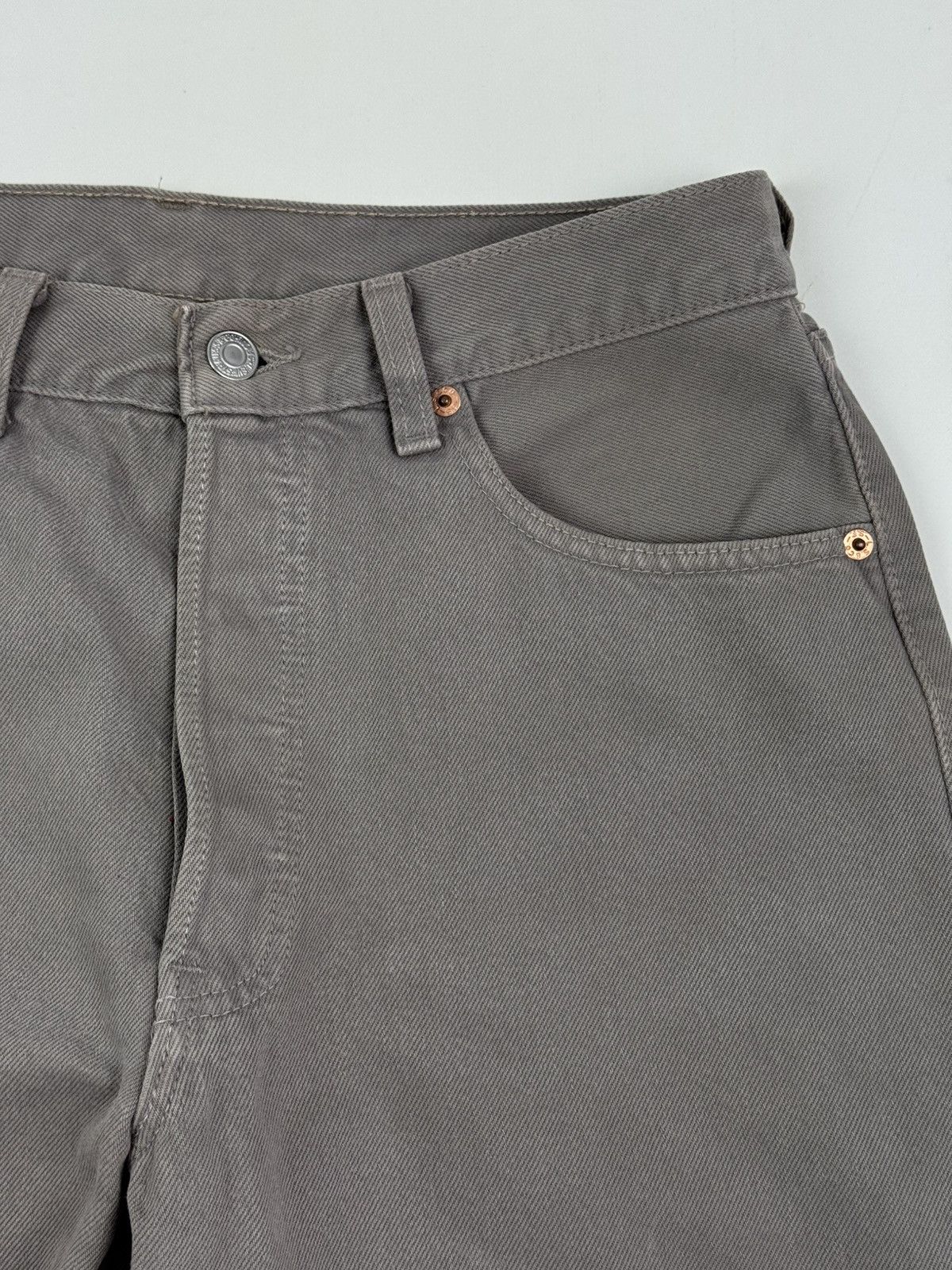 Levi's 1990’s Faded Vintage Levi’s 501 Gray Jeans Pants Size US 32 / EU 48 - 7 Thumbnail