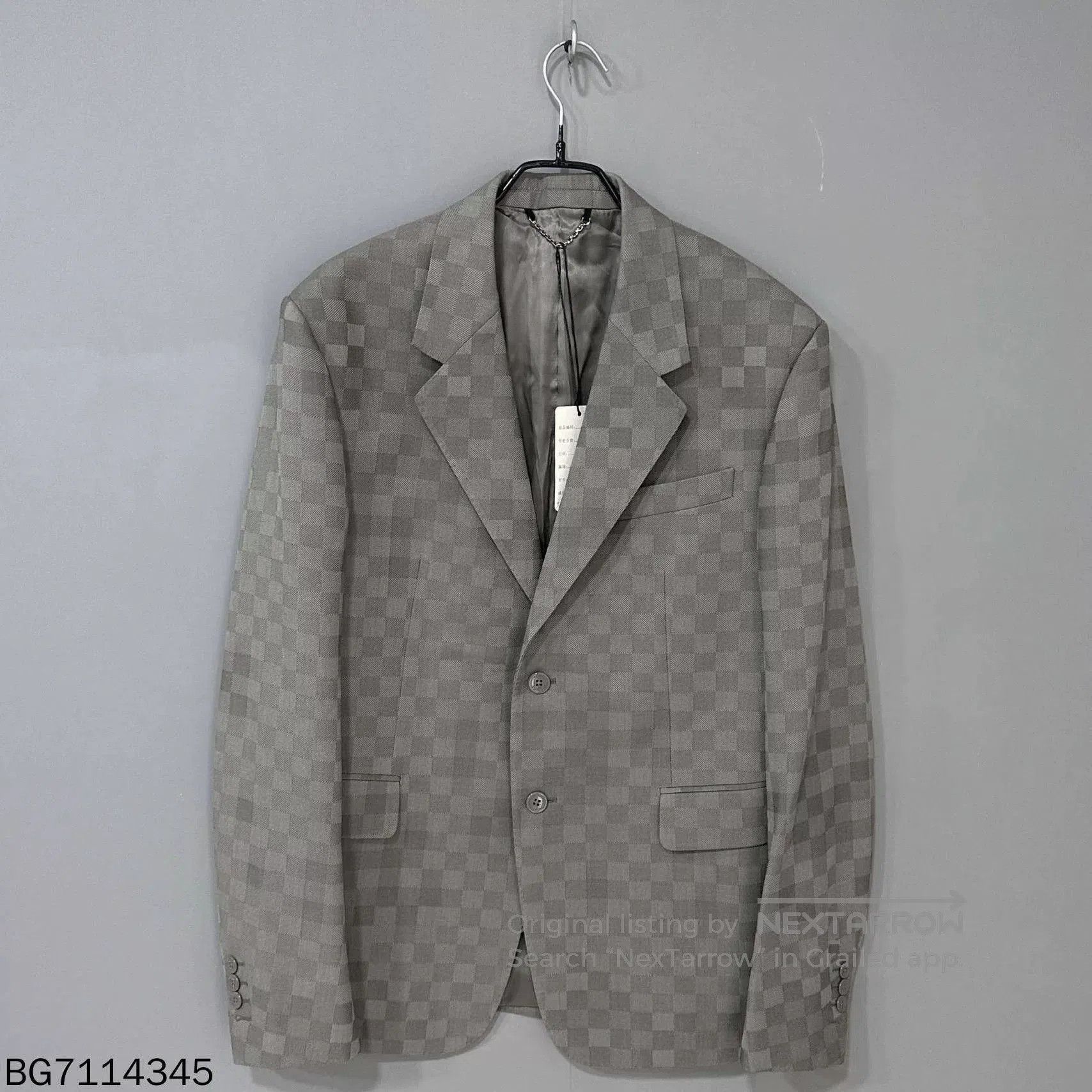 Louis Vuitton Louis Vuitton Pharrell Checkerboard Blazer. Size US M / EU 48-50 / 2 - 1 Thumbnail