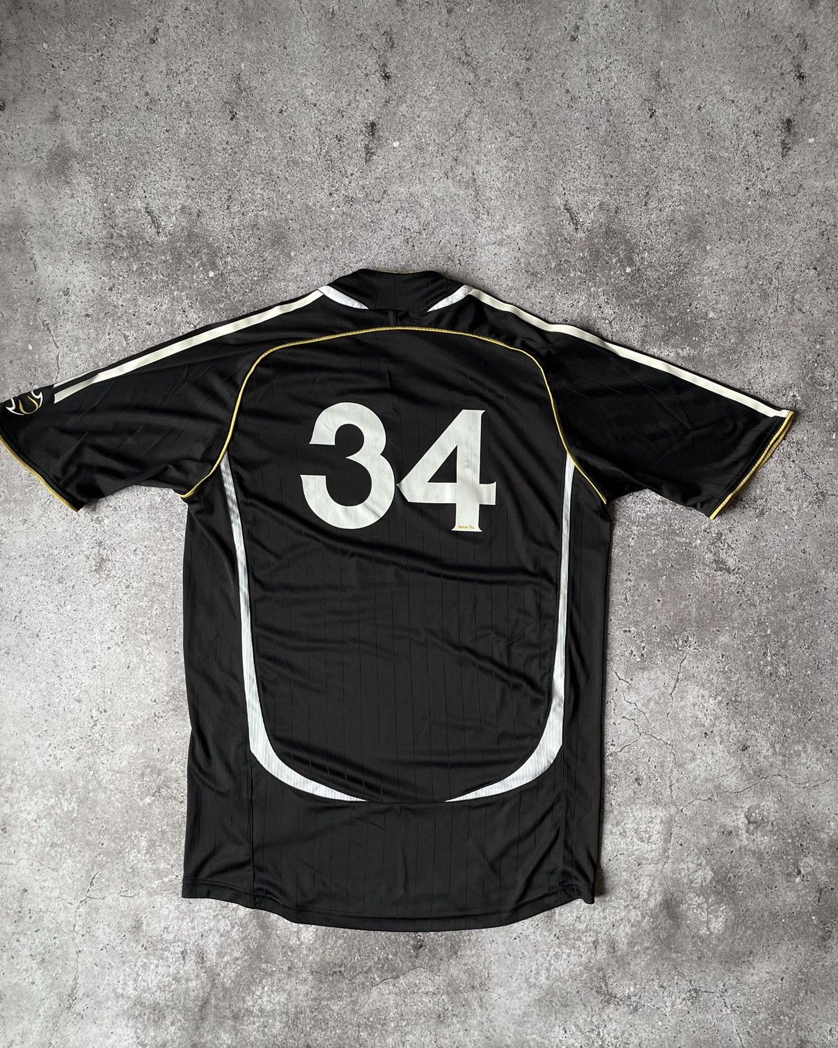 Adidas × Undefeated Undefeated x FC Arkitip Adidas Football Jersey Black #34 Size US M / EU 48-50 / 2 - 6 Thumbnail