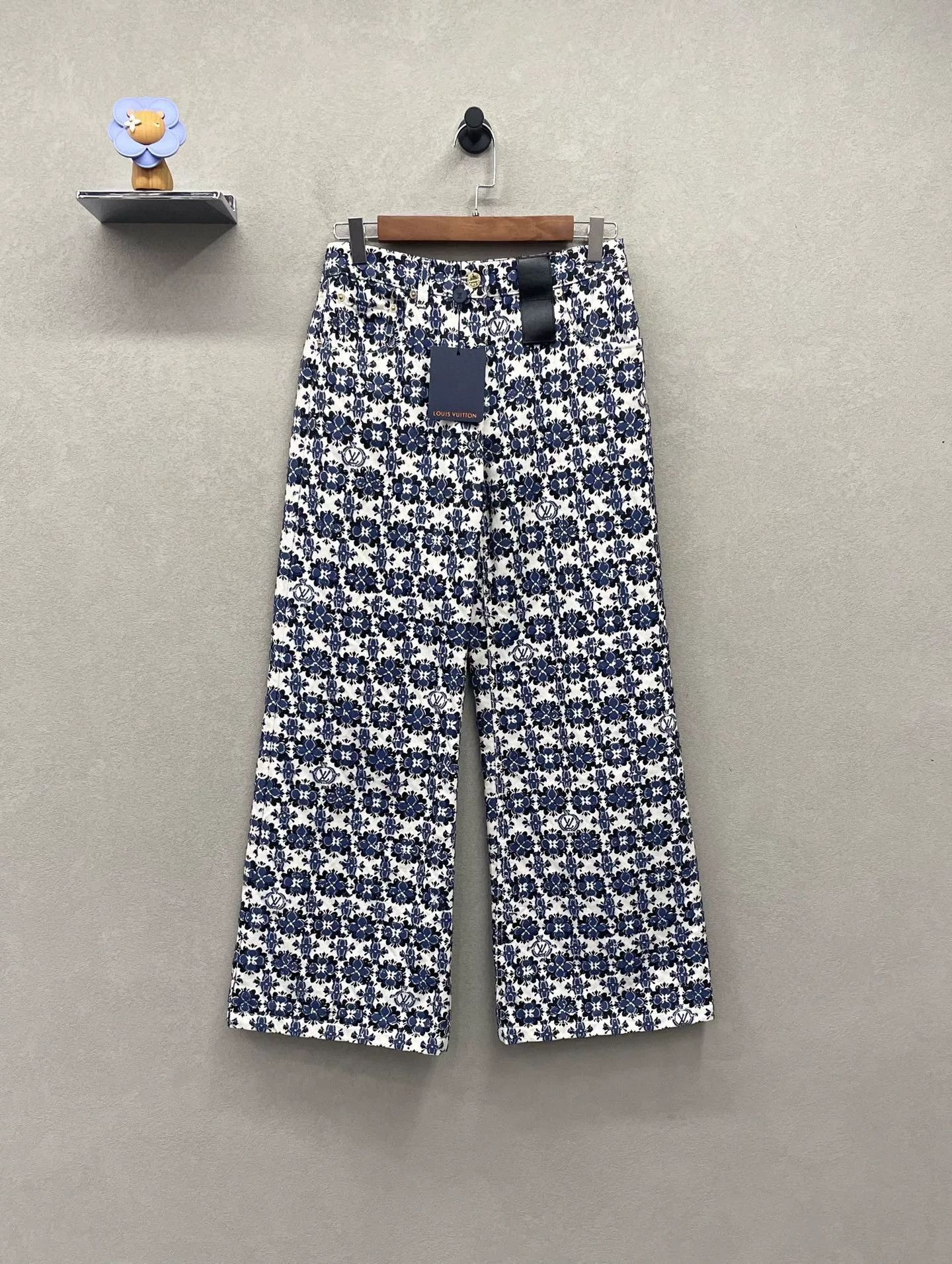 Louis Vuitton LV Blue Floral Print Jeans Size 36" / US 14 / IT 50 - 1 Thumbnail