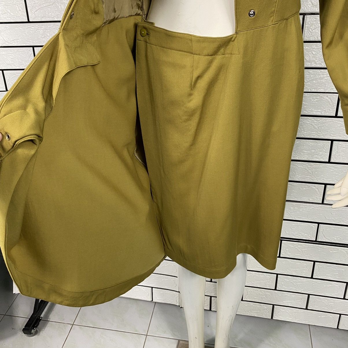 Thierry Mugler 🔥VINTAGE THIERRY MUGLER PARIS WRAP DRESS STRUCTURED CHAIN Size M / US 6-8 / IT 42-44 - 17 Thumbnail