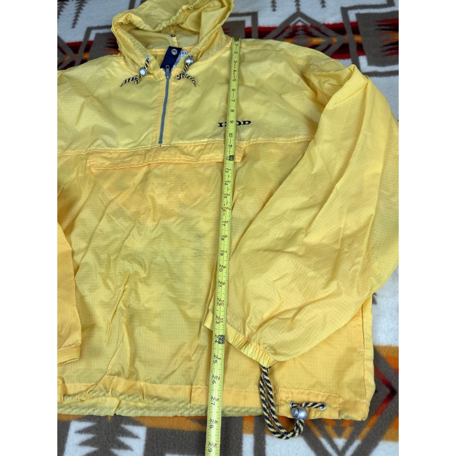 Izod VINTAGE Izod Windbreaker Jacket Hoodie Anorak Yellow Sz L Mens Yellow L SZ? Size US L / EU 52-54 / 3 - 5 Thumbnail