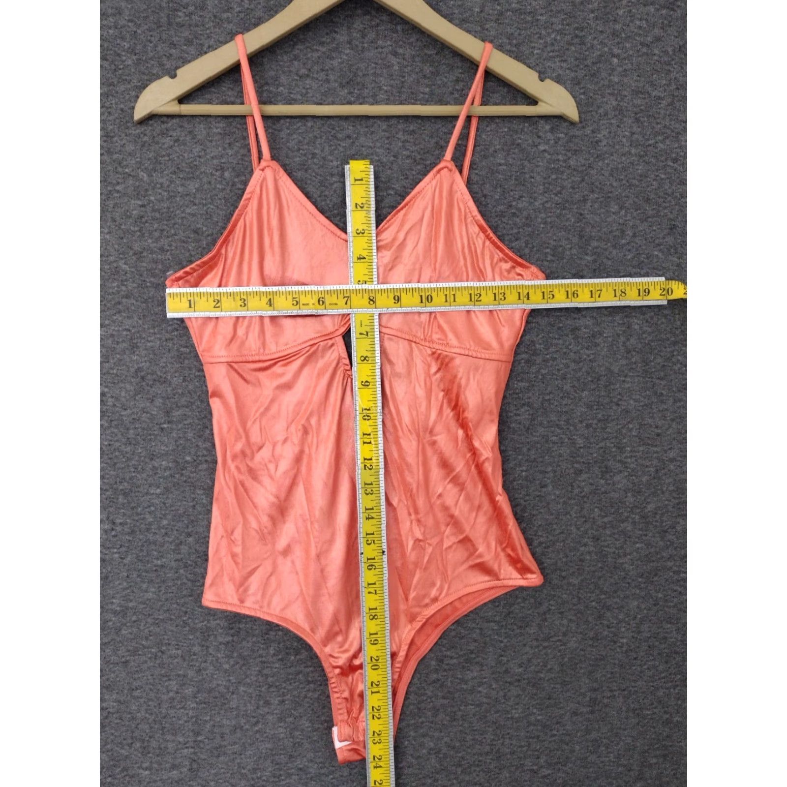 Vintage Codigo Women's One Piece Peach Keyhole Spaghetti Strap Swimsuit L Size ONE SIZE - 5 Thumbnail
