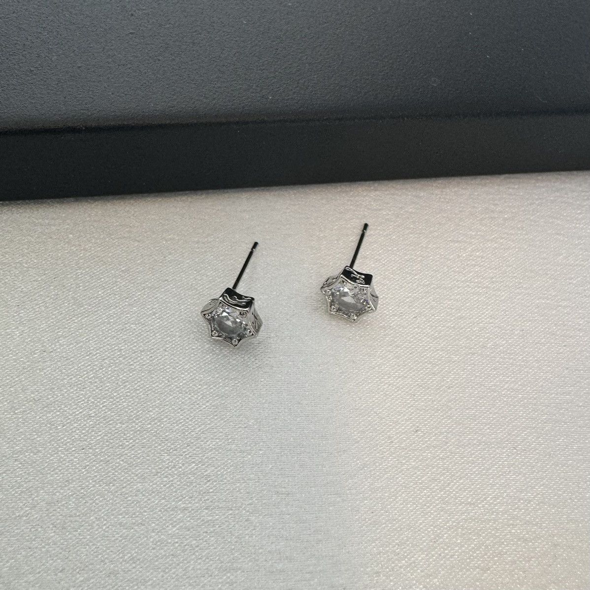 Other 6mm CZ Star Stud Earrings for Men Women Size ONE SIZE - 1 Thumbnail