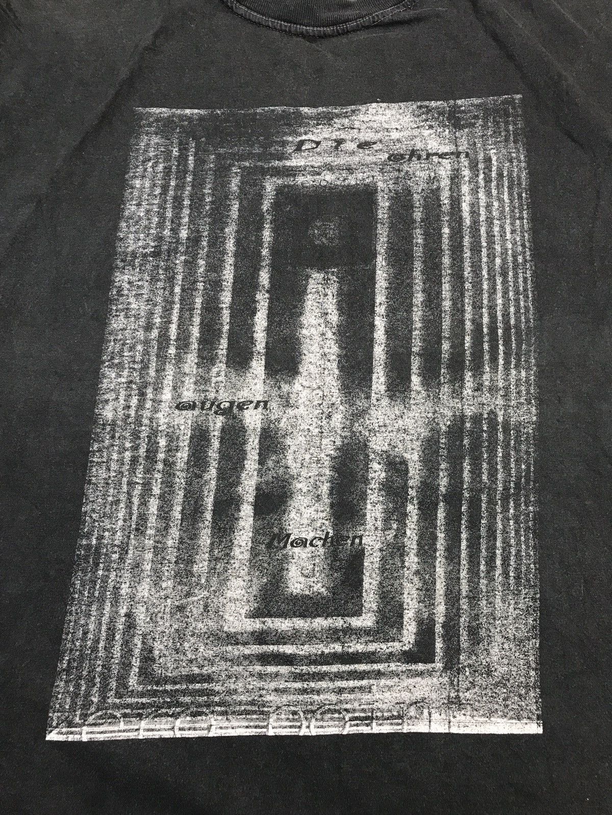 Band Tees × Vintage Vintage Schubert Toilet Soungs Rock T Shirt 90s Size US L / EU 52-54 / 3 - 2 Thumbnail